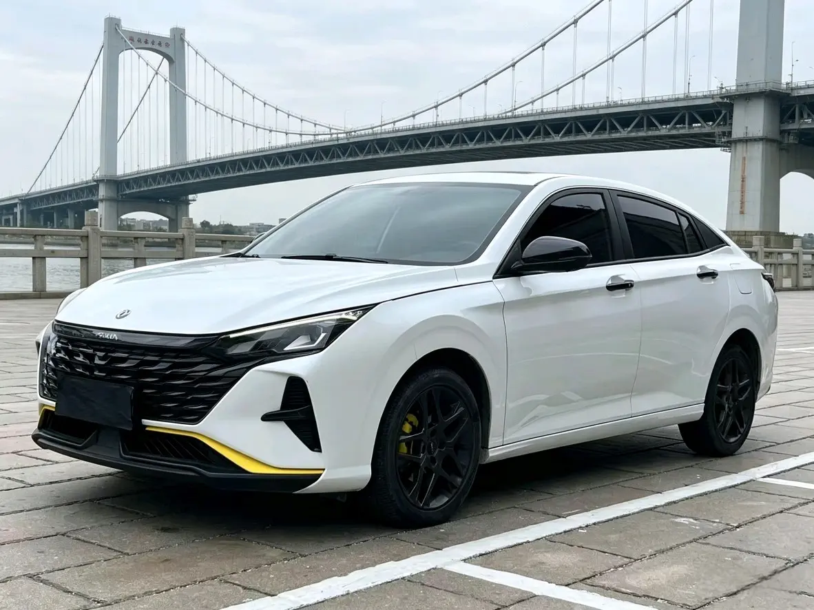 Dongfeng Yixuan