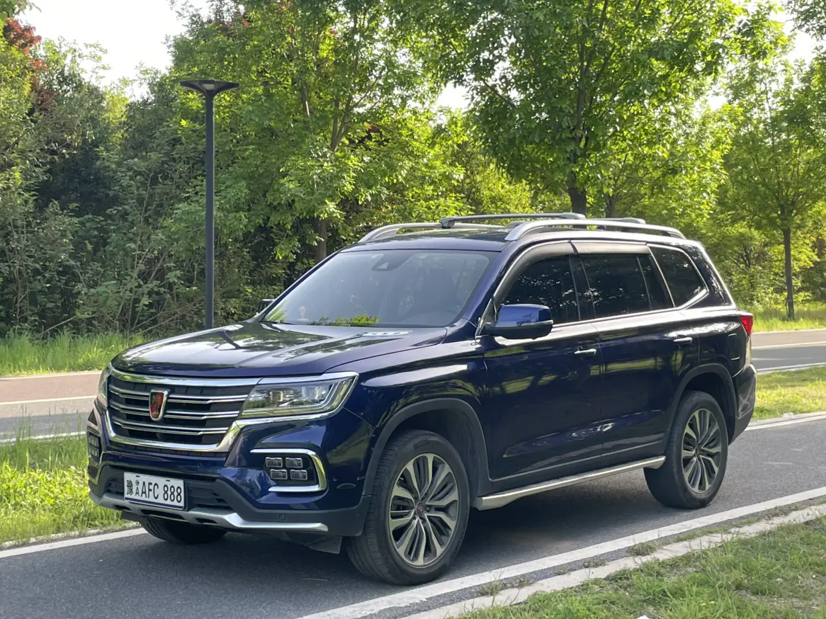 Roewe RX8