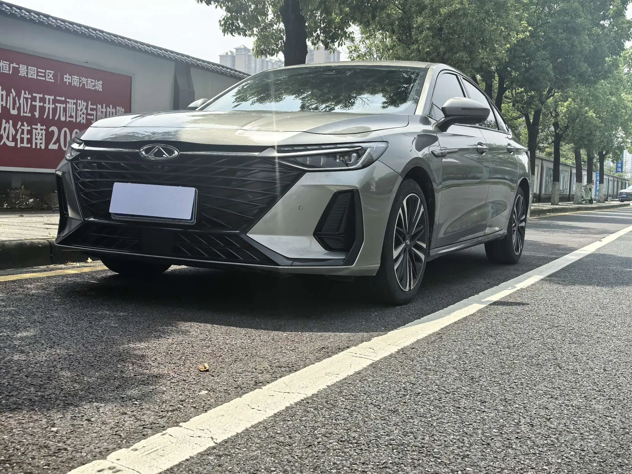 Chery Arrizo 8