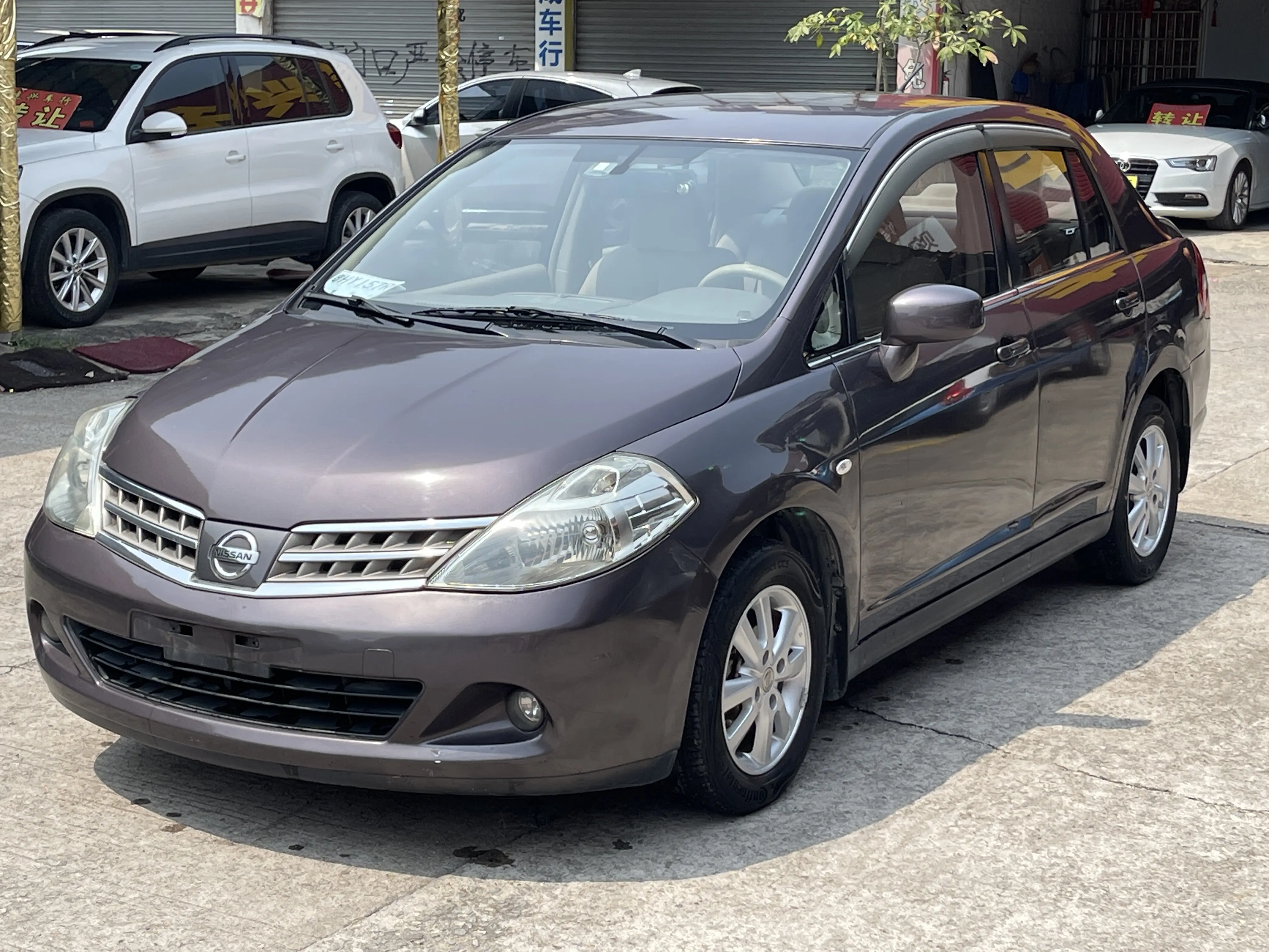Nissan Tiida