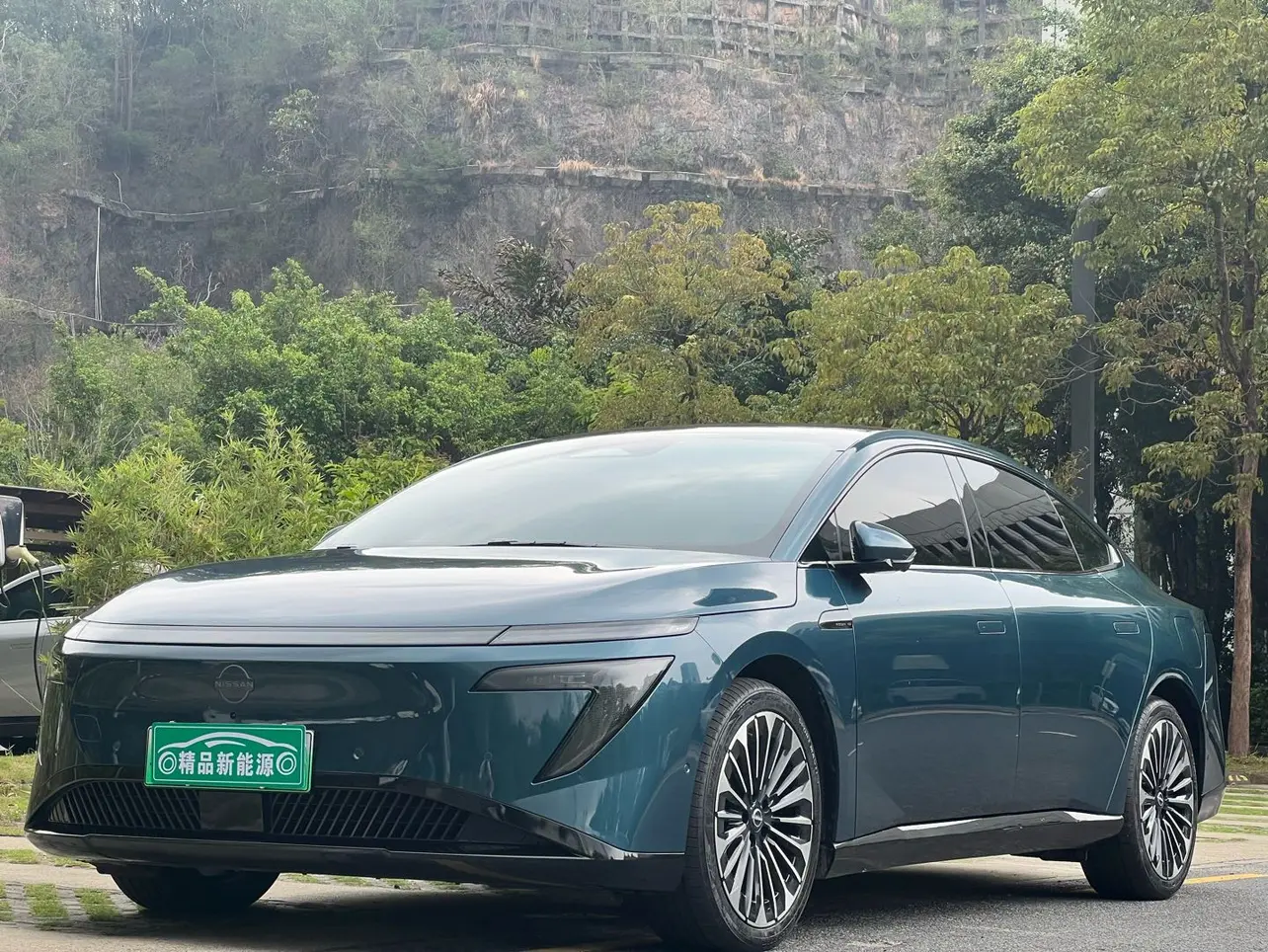 Nissan N7