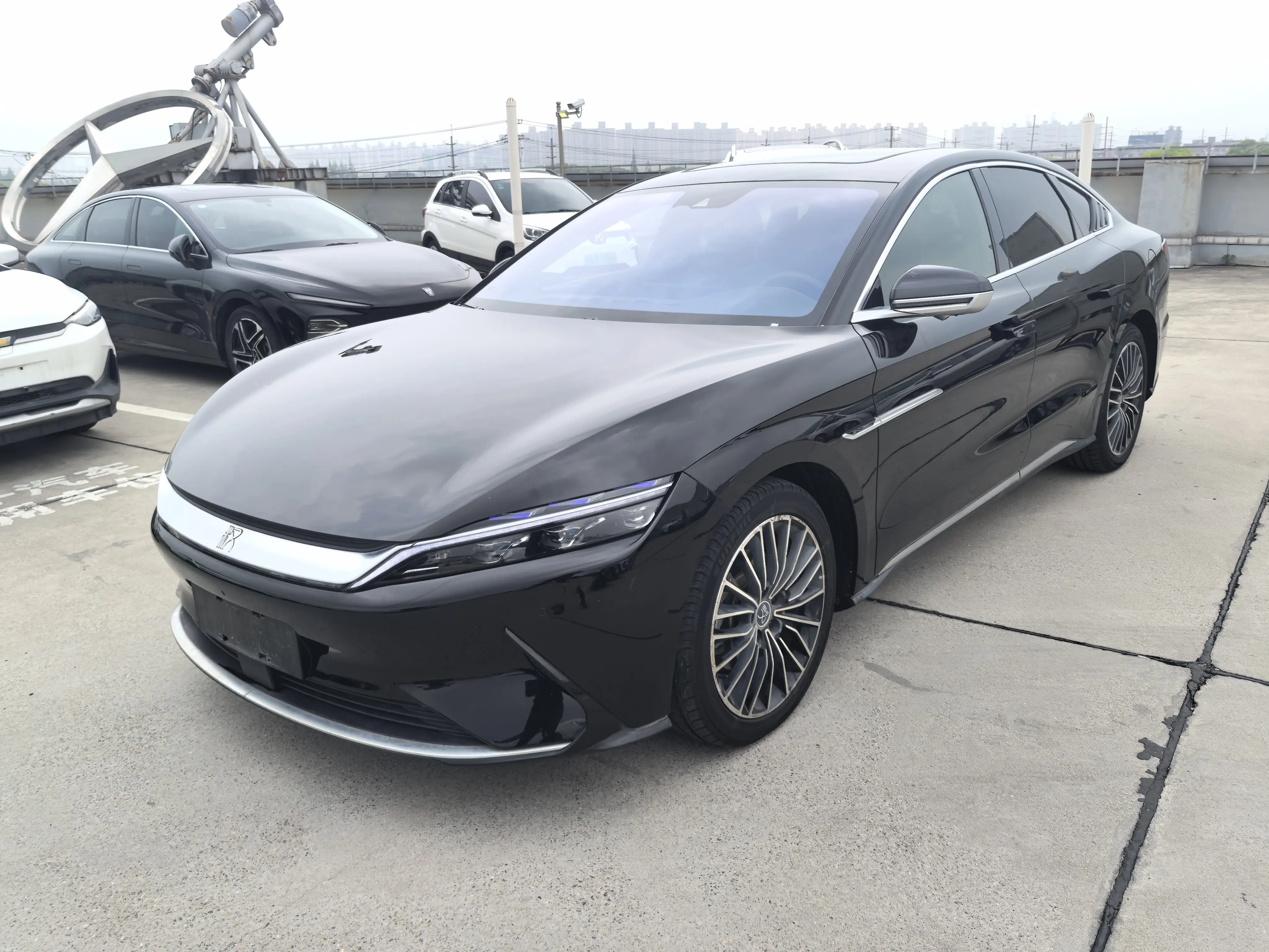 BYD Han EV