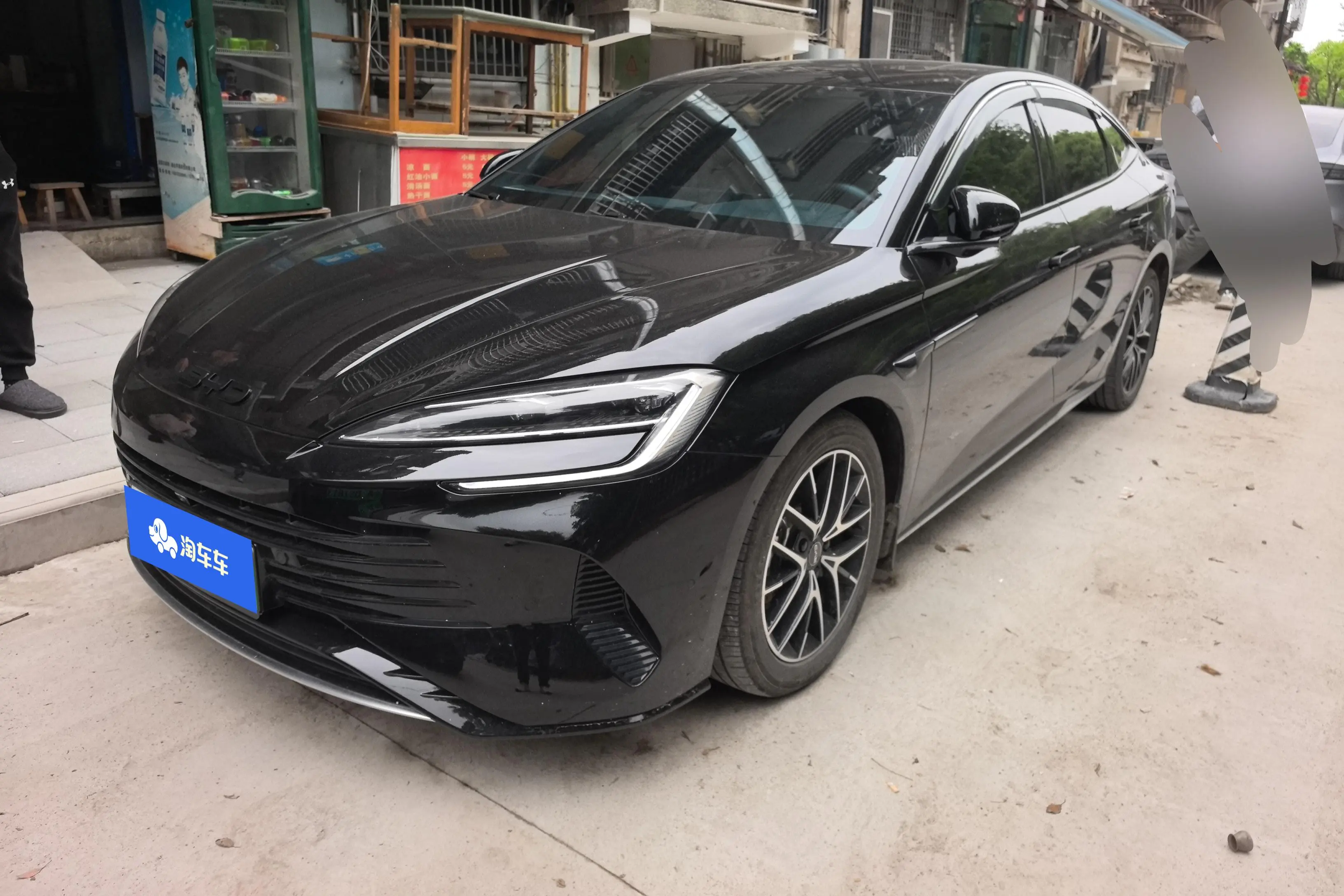 BYD Seal 07DM