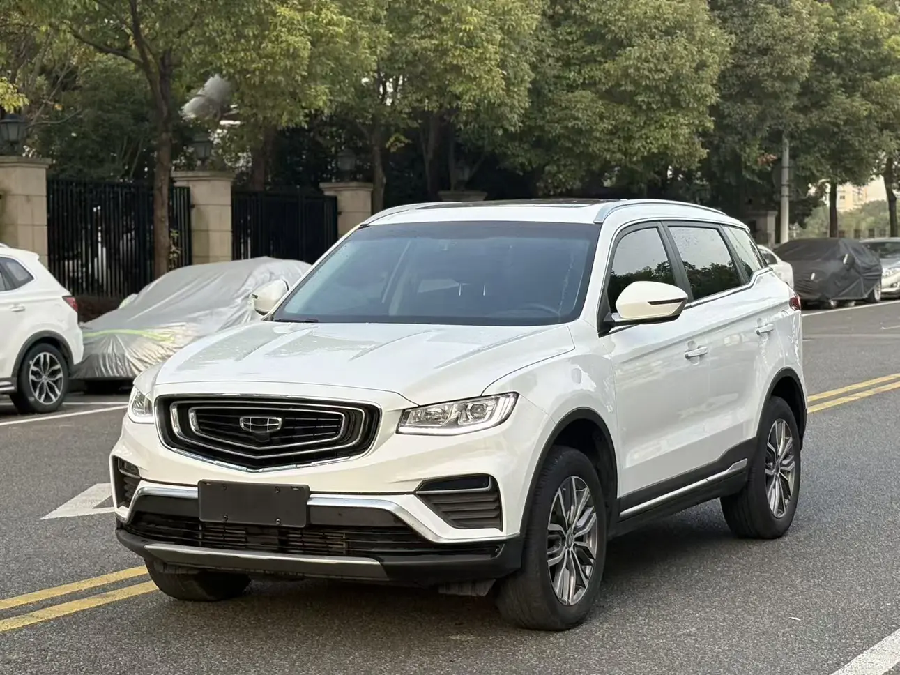 Geely Atlas