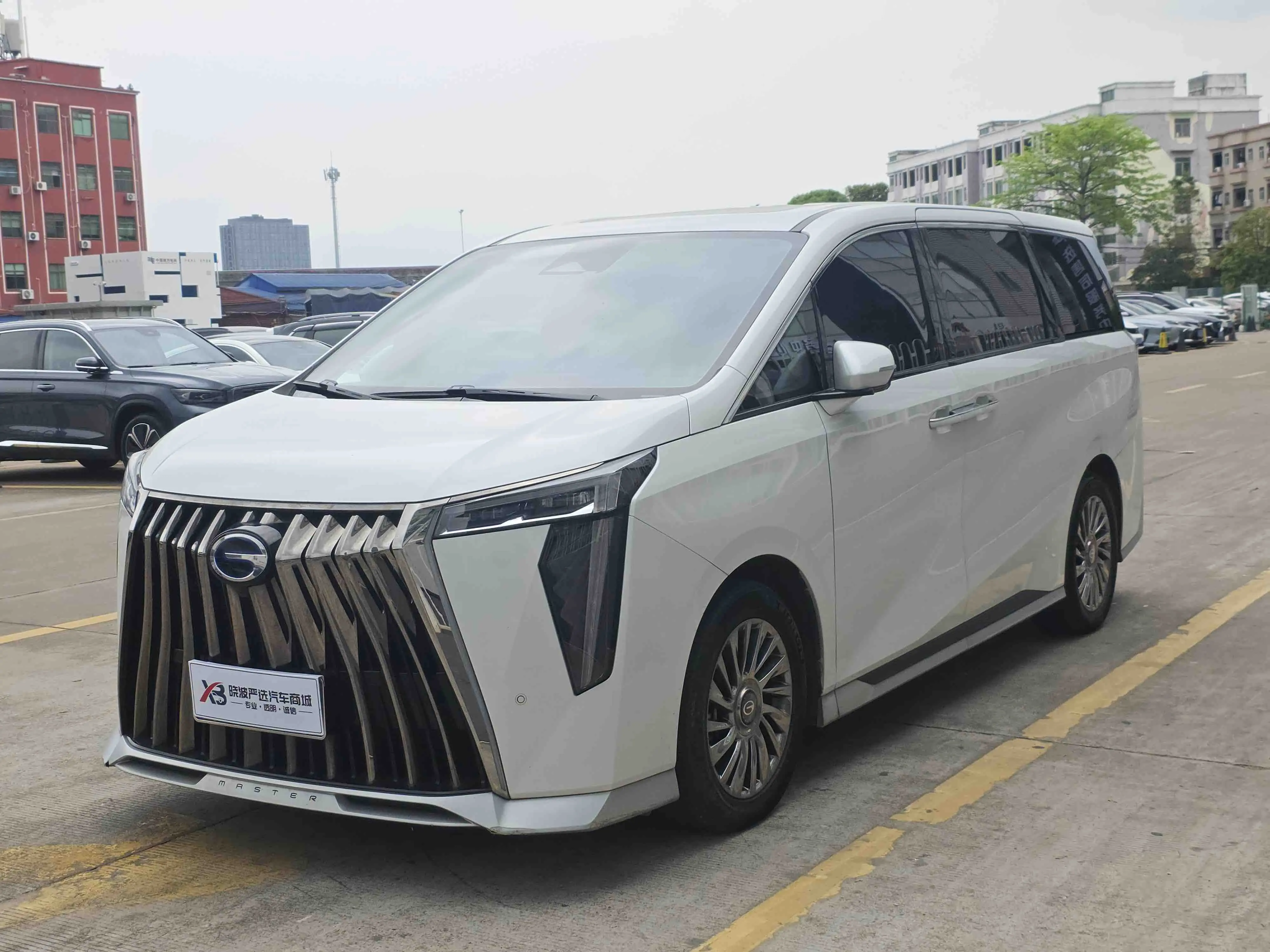 GAC Trumpchi M8