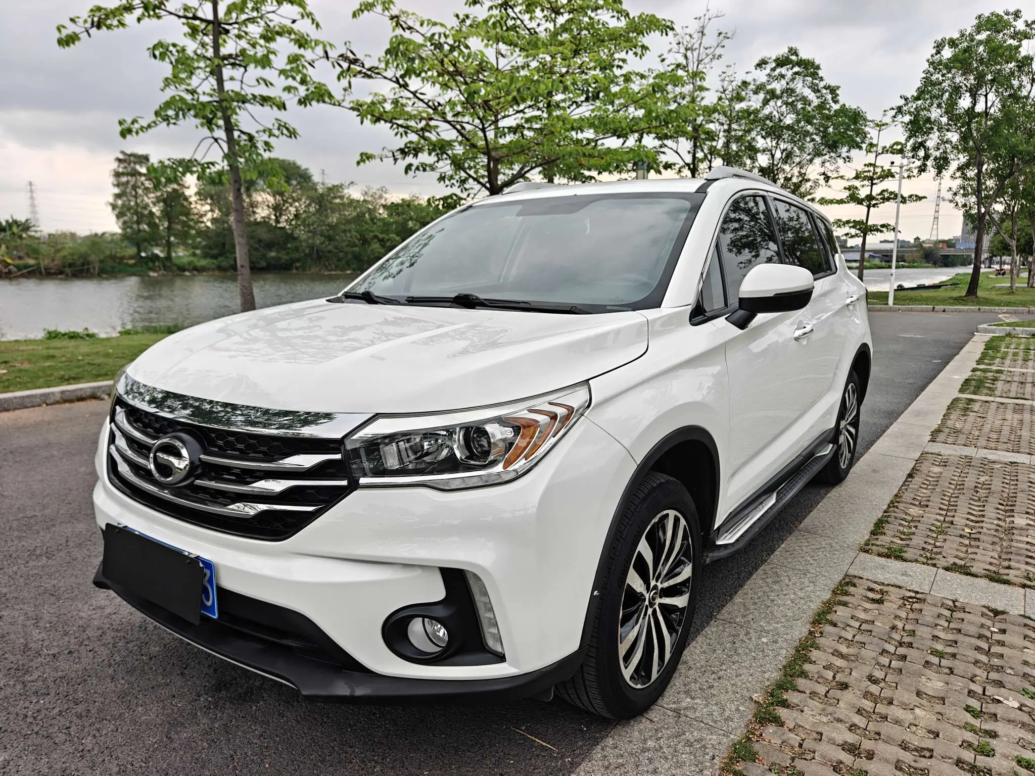 GAC Trumpchi GS4