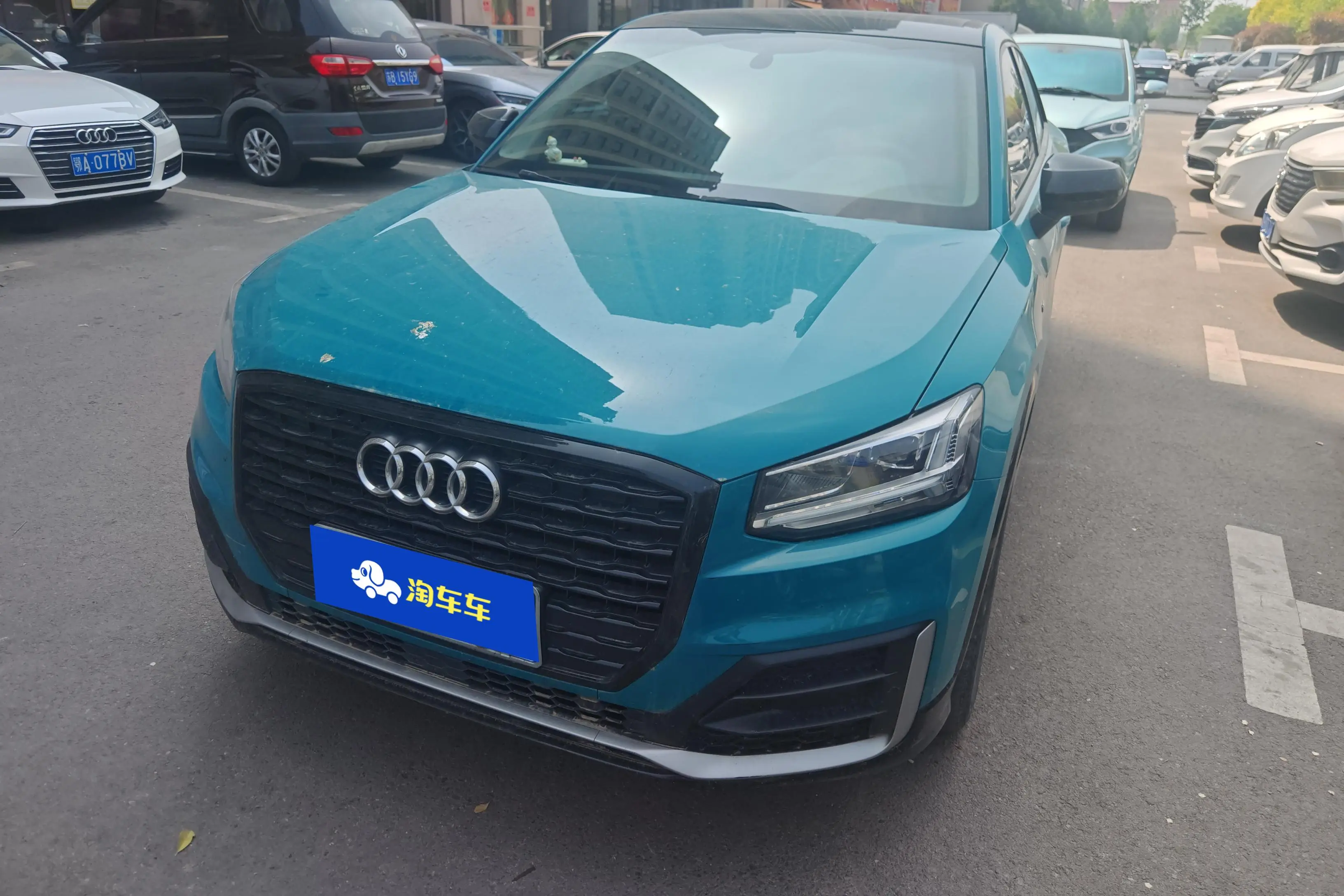 Audi Q2L