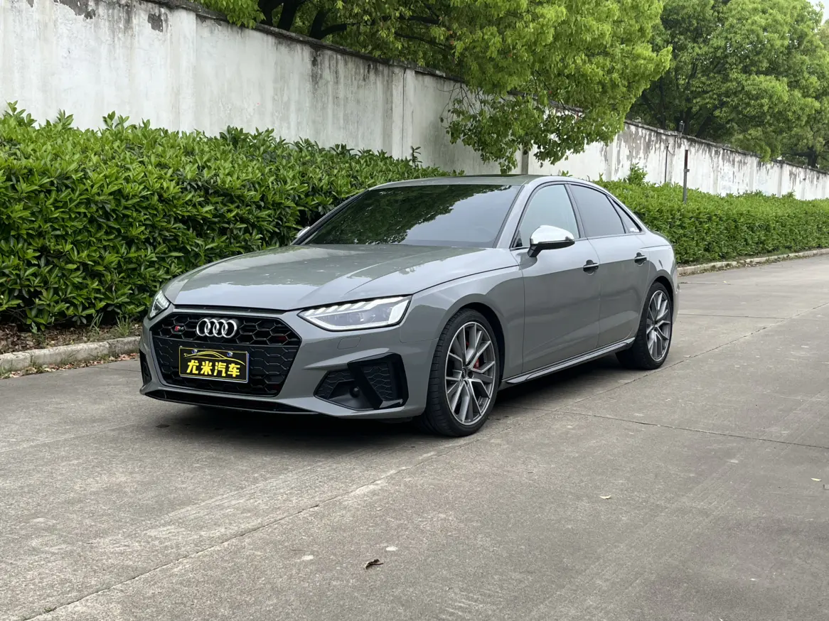 Audi S4