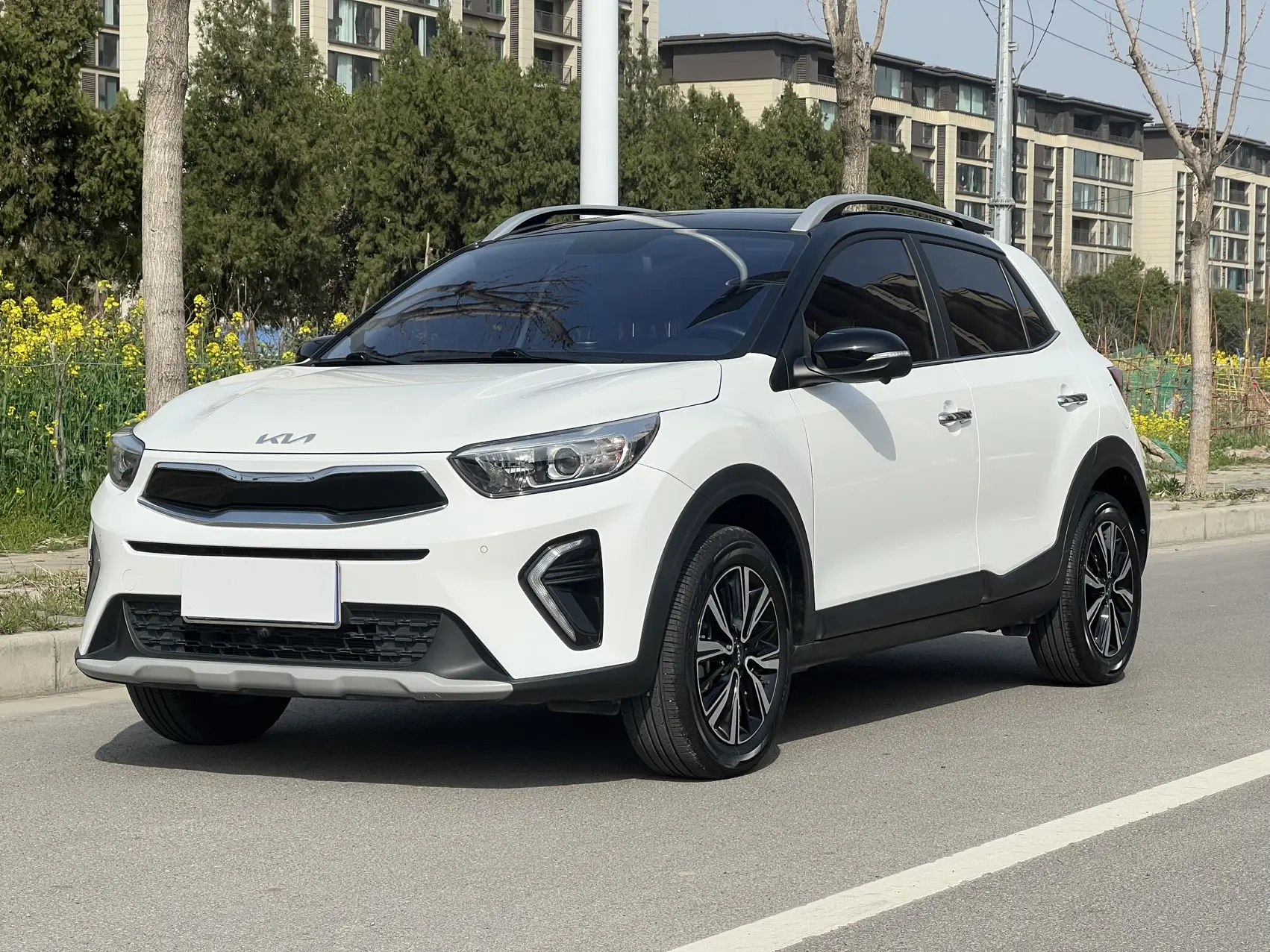 Kia KX1