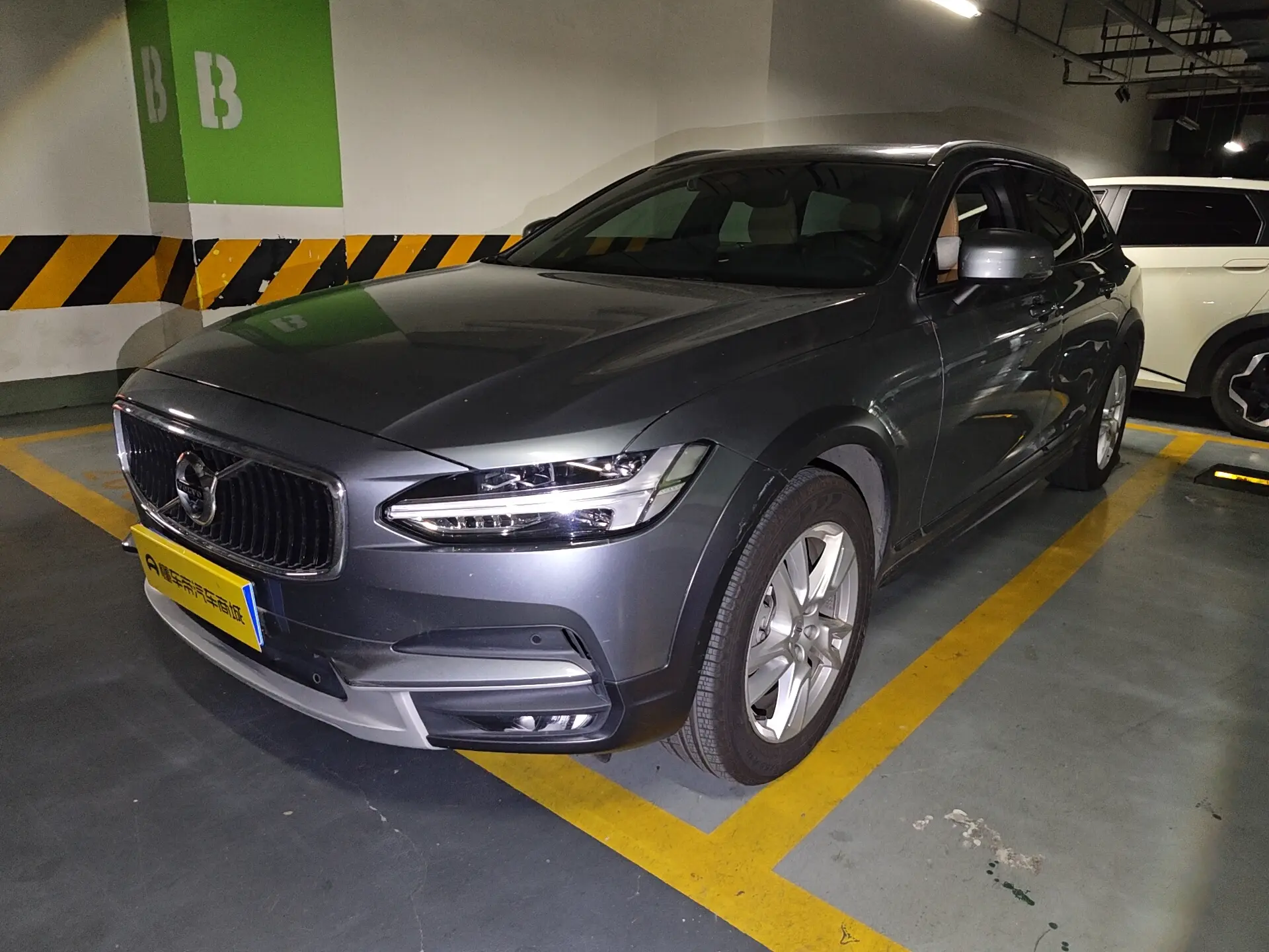 Volvo V90