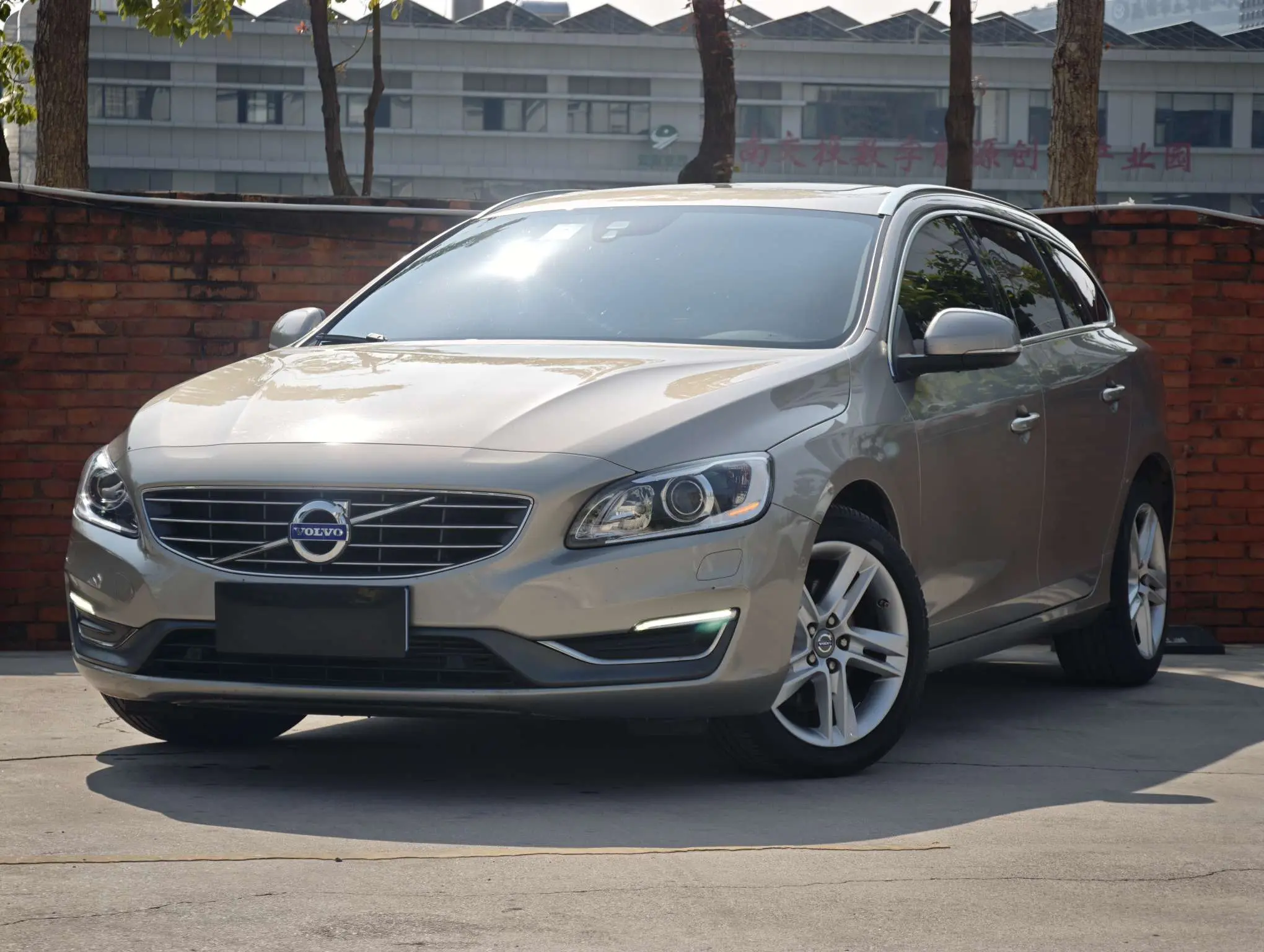 Volvo V60