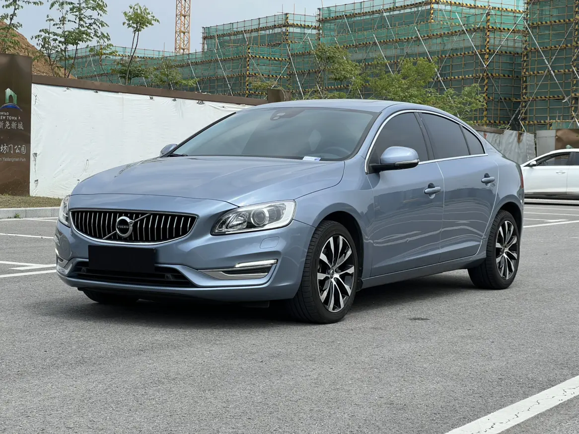 Volvo S60
