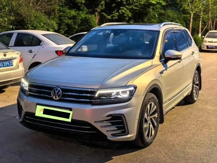 Volkswagen Tiguan L PHEV