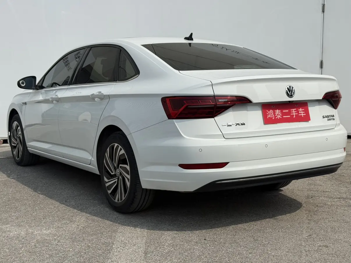 Volkswagen Sagitar