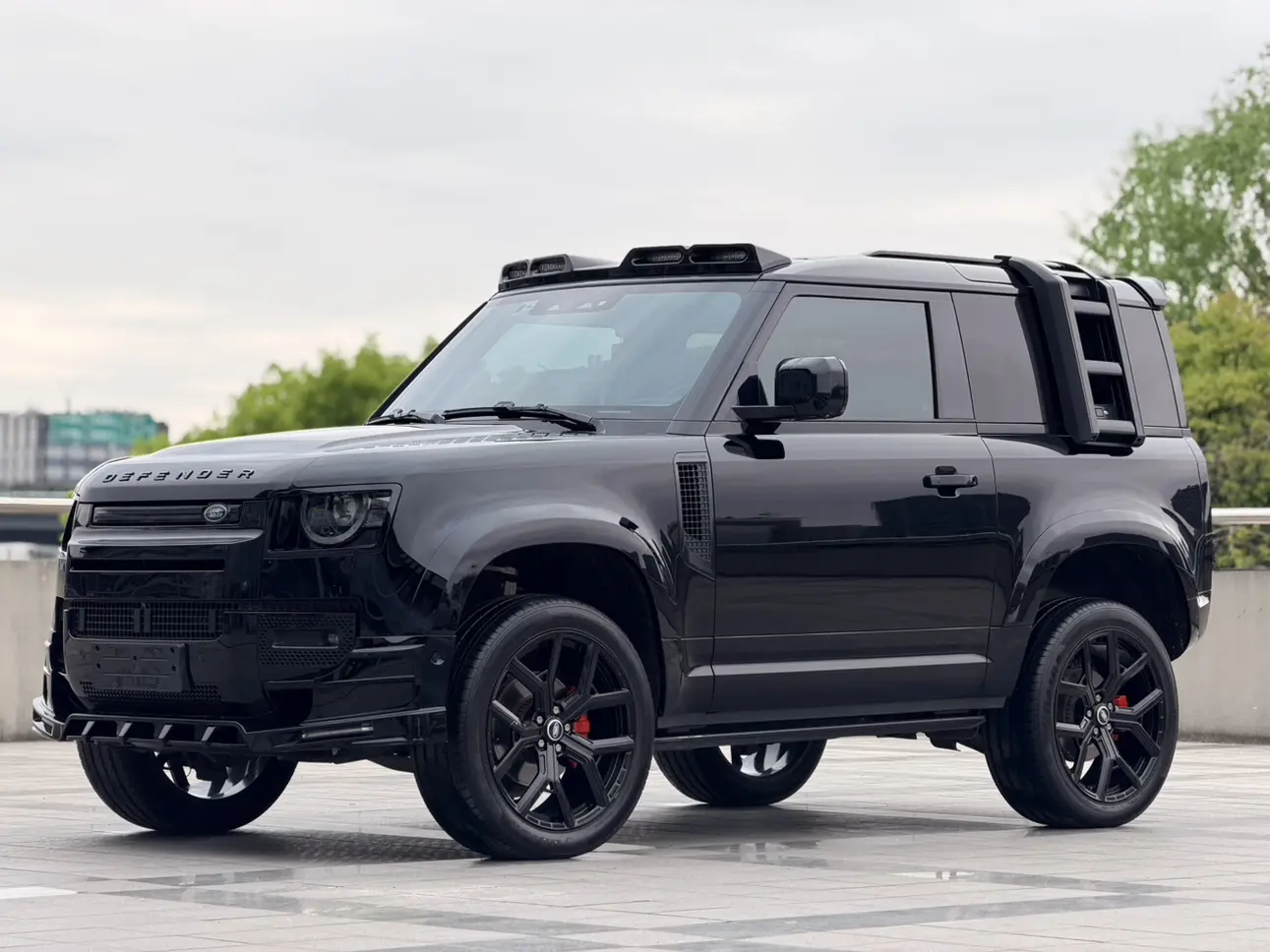 Land Rover Guard