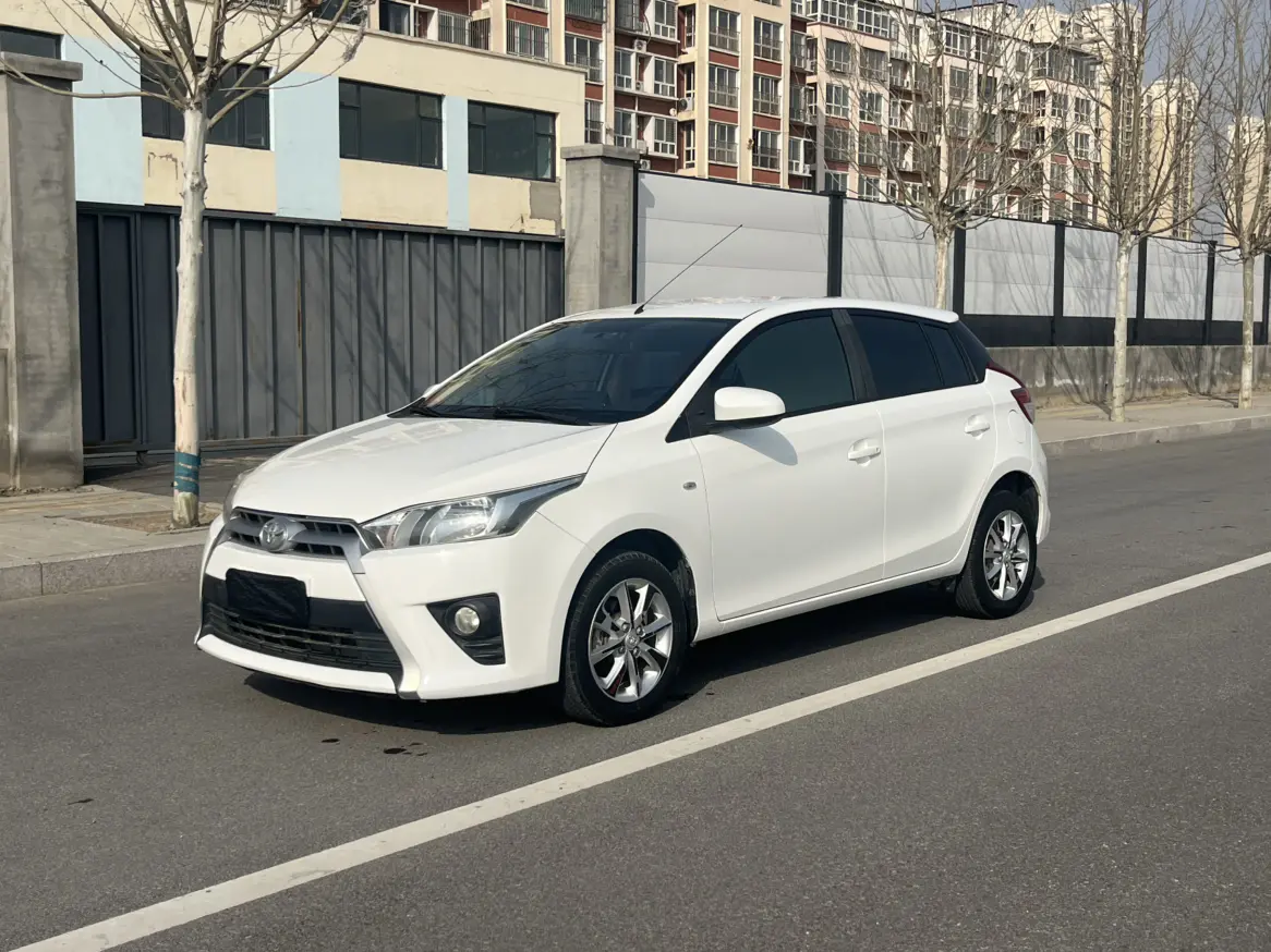 Toyota Yaris L