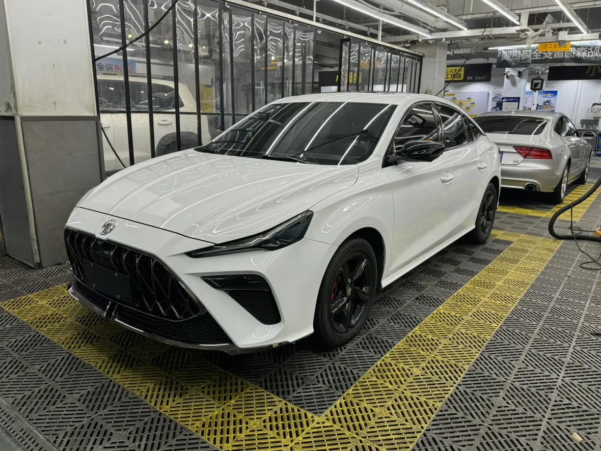 MG 5 Scorpio