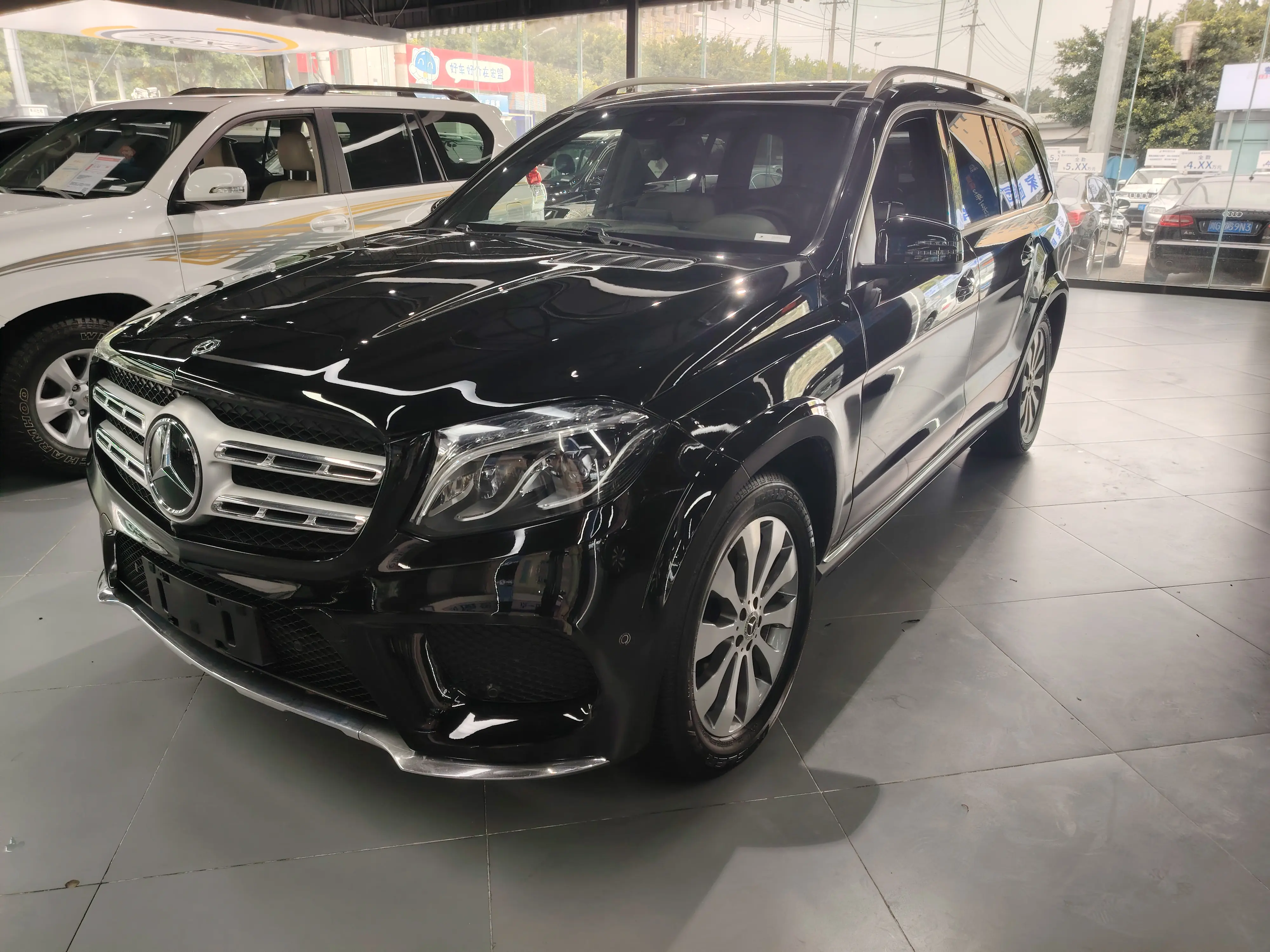 Mercedes-Benz Mercedes Benz GLS