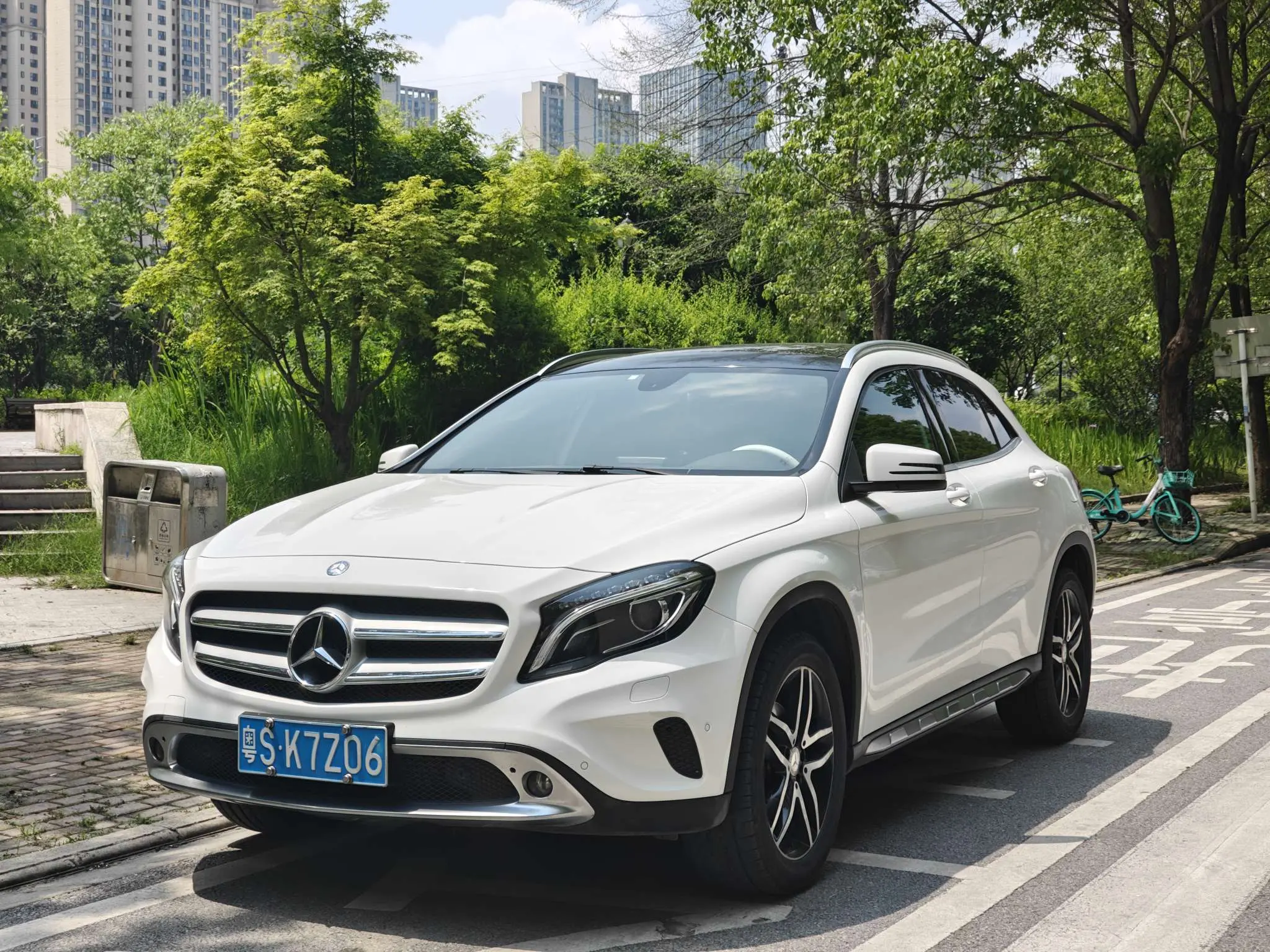 Mercedes-Benz GLA