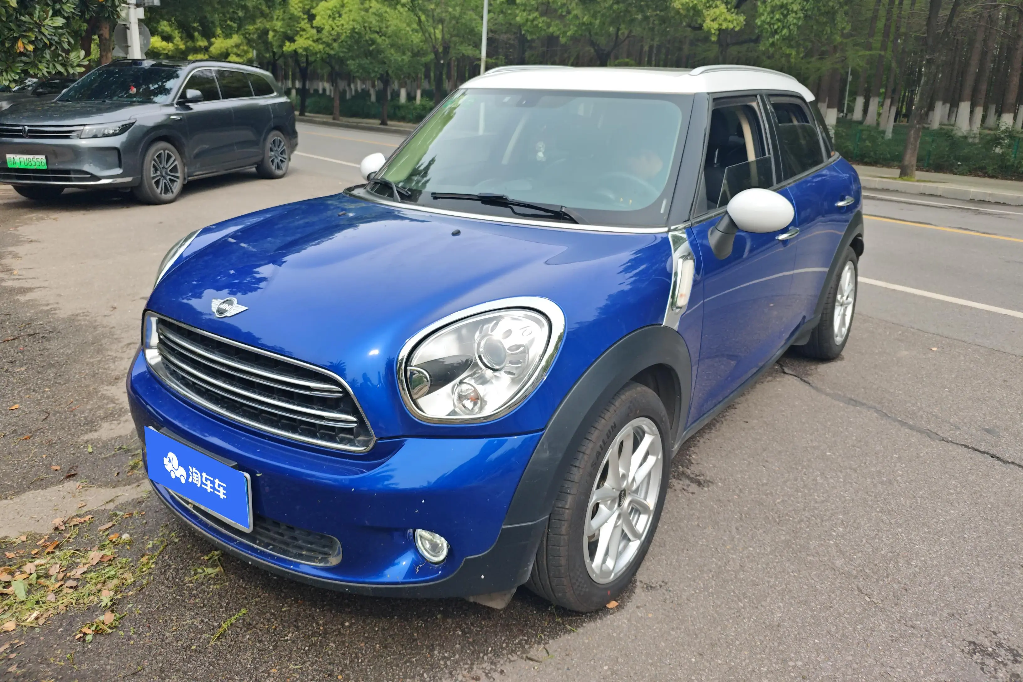 MINI COUNTRYMAN