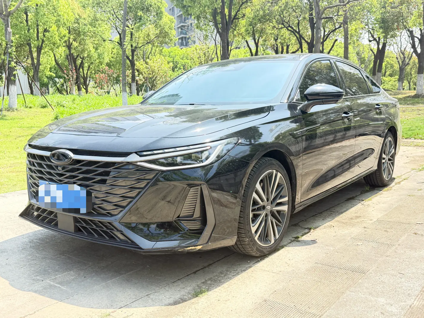 Chery Arrizo 8