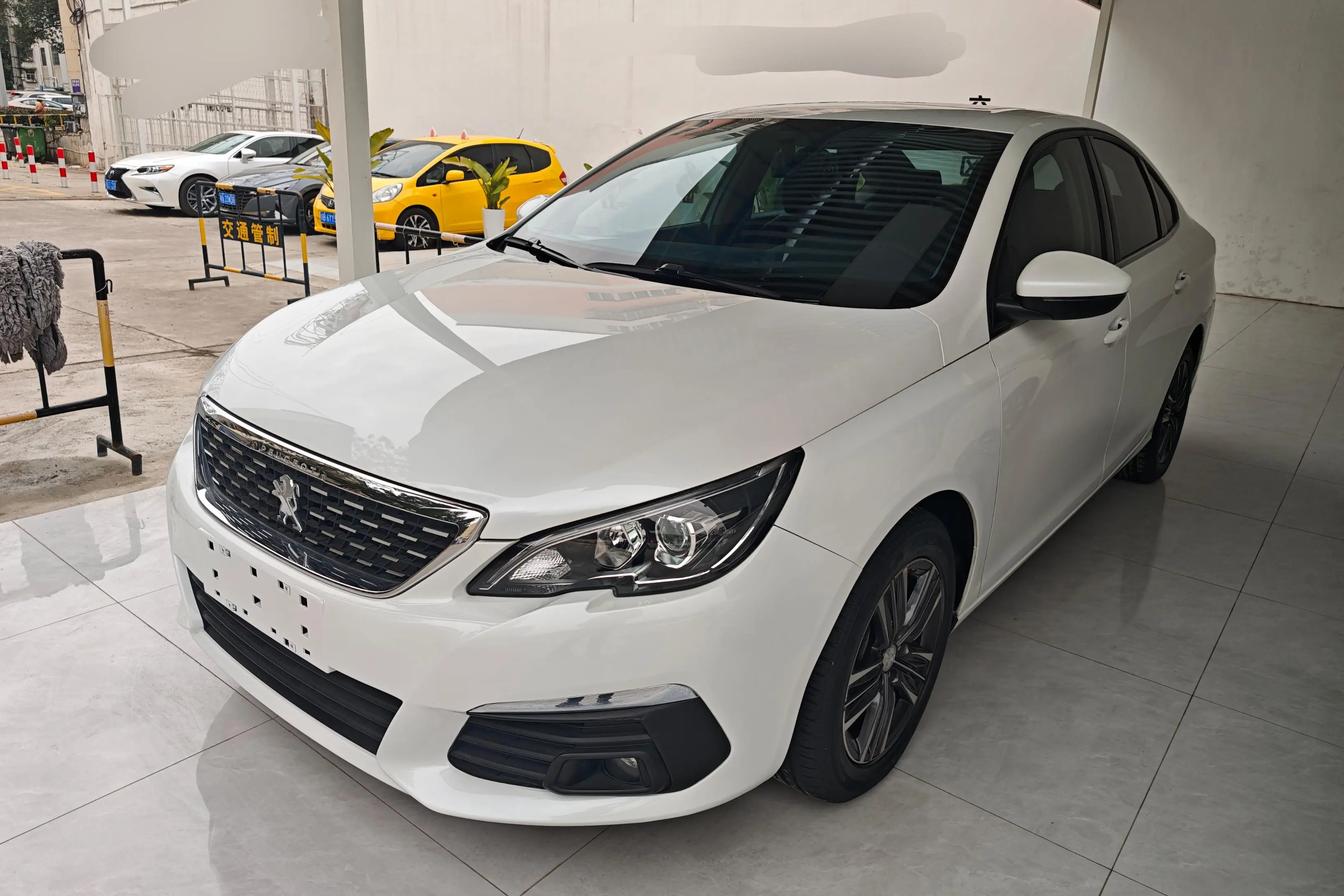 Peugeot 308