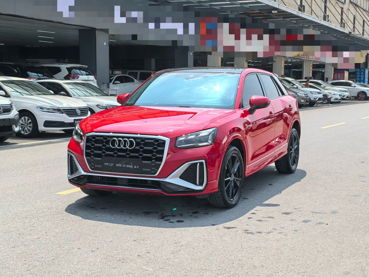 Audi Q2L