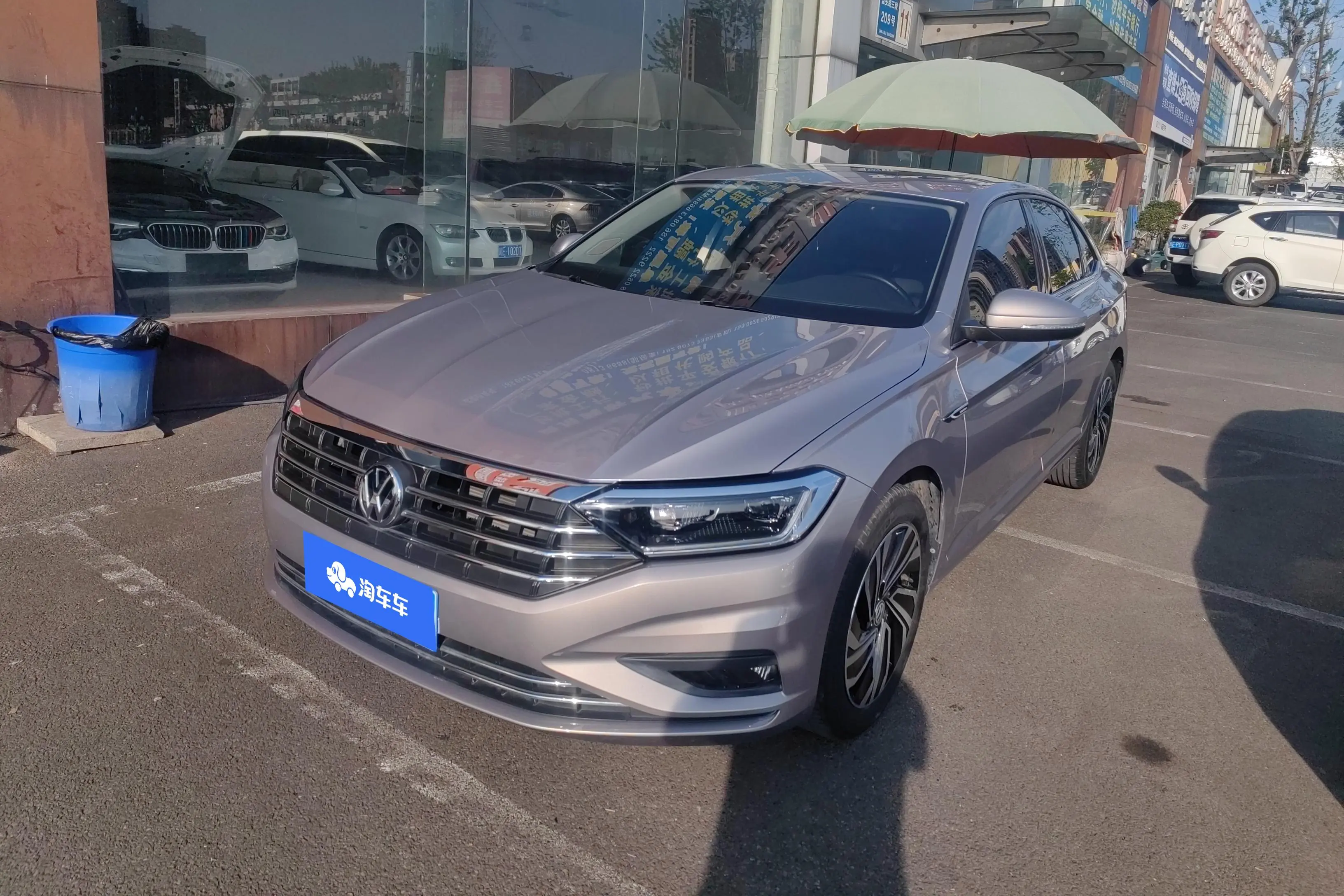 Volkswagen Sagitar