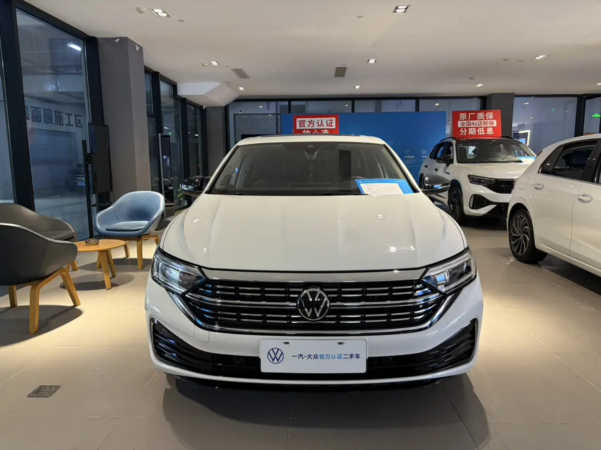 Volkswagen Sagitar
