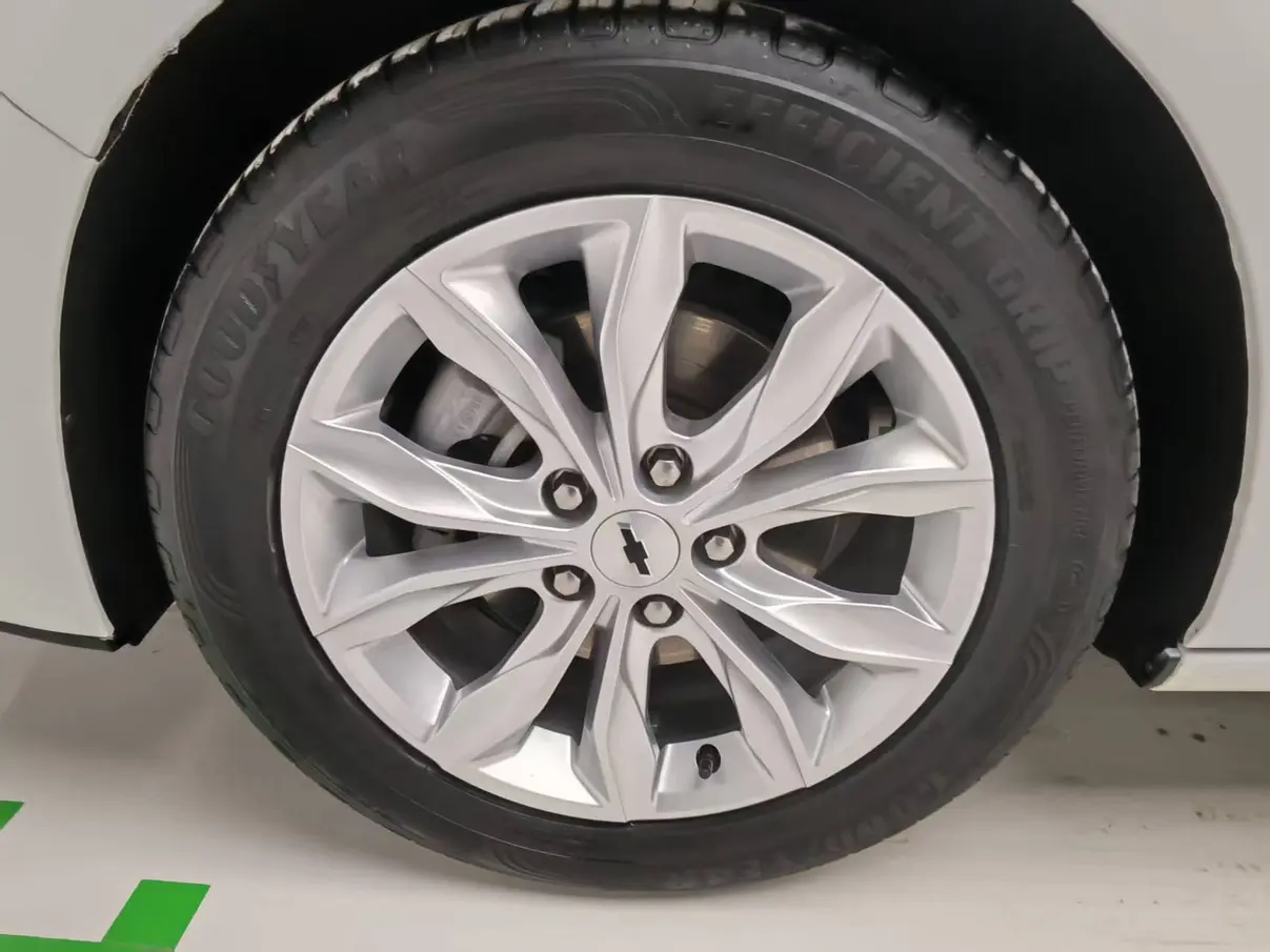 Chevrolet Malibu XL