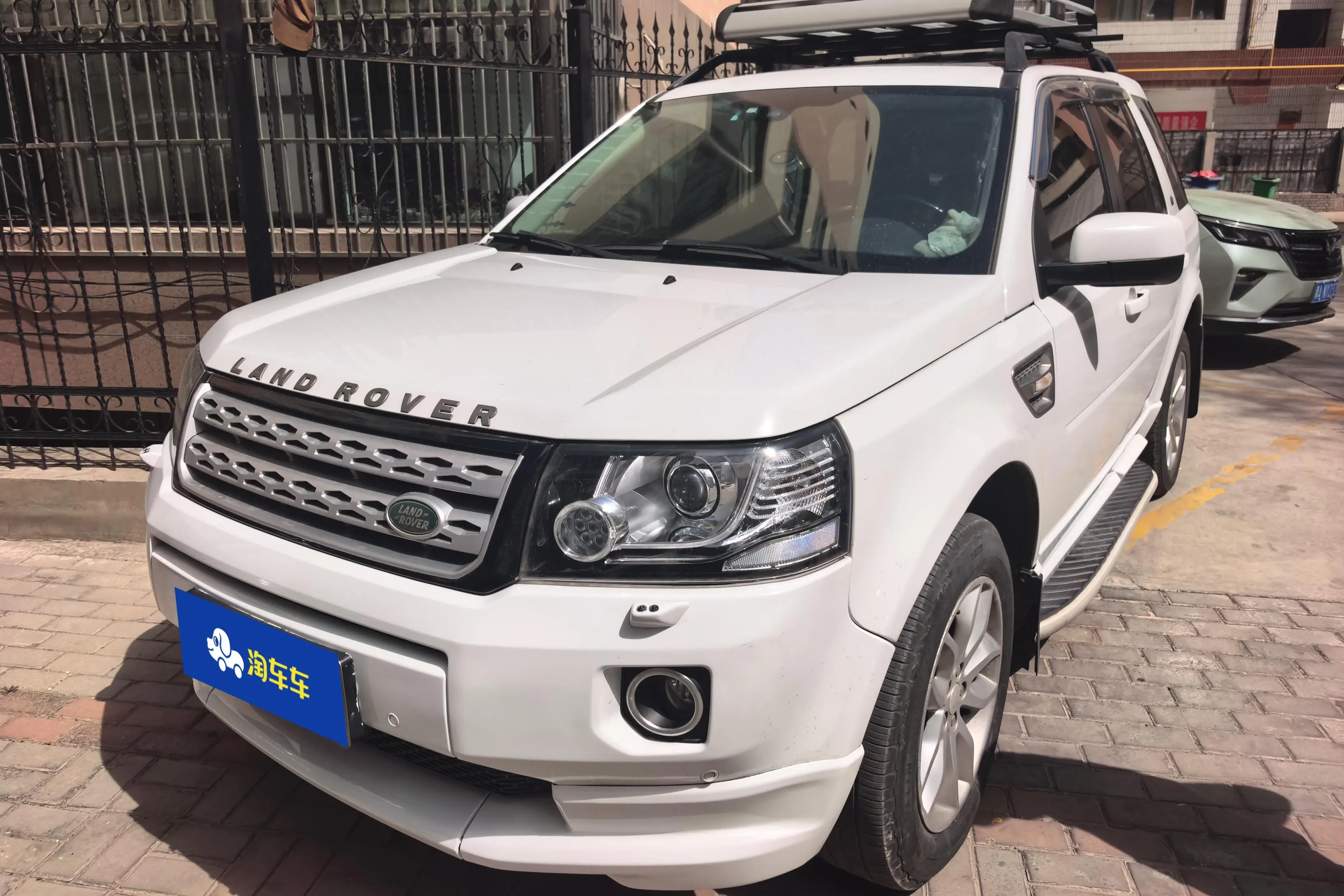 Land Rover Freelander 2