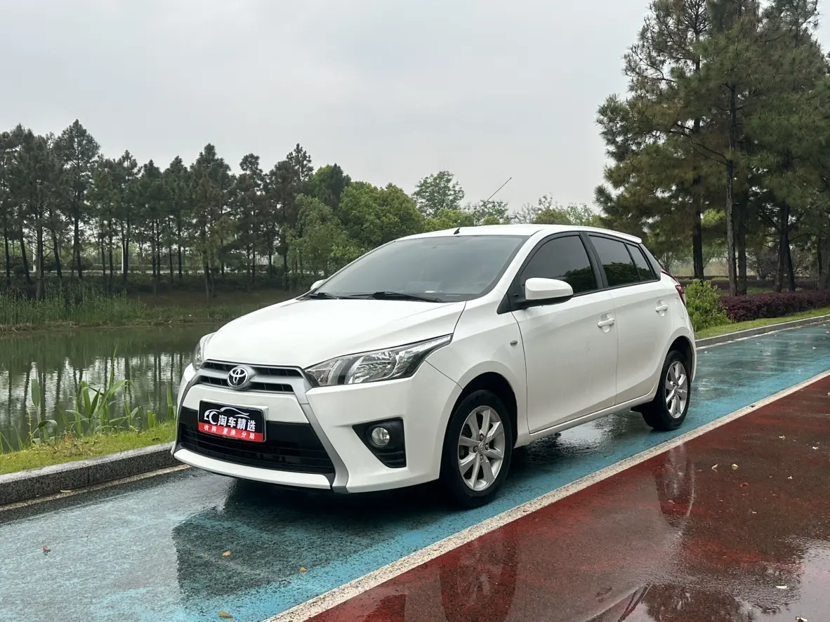 Toyota Yaris L