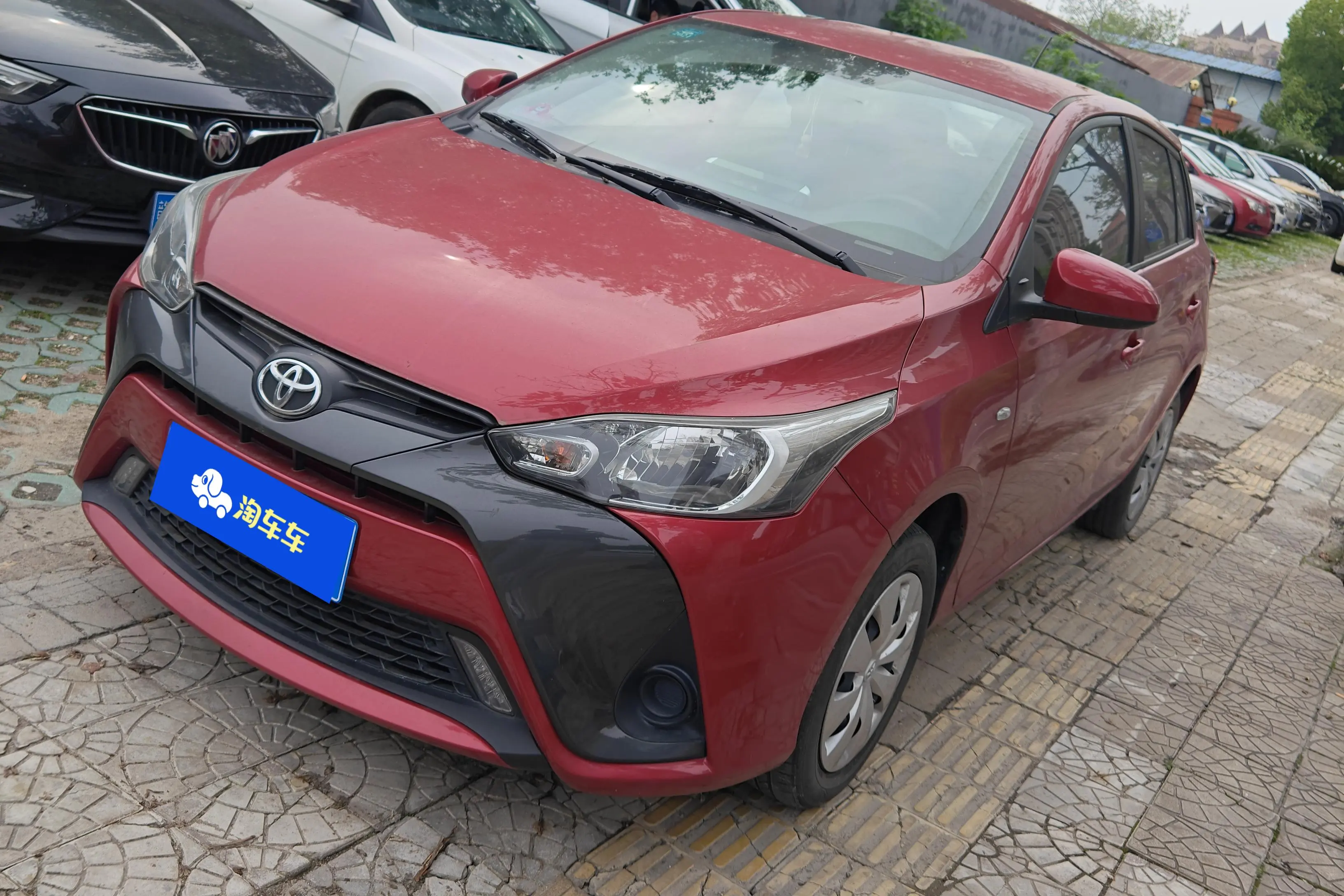Toyota Yaris L