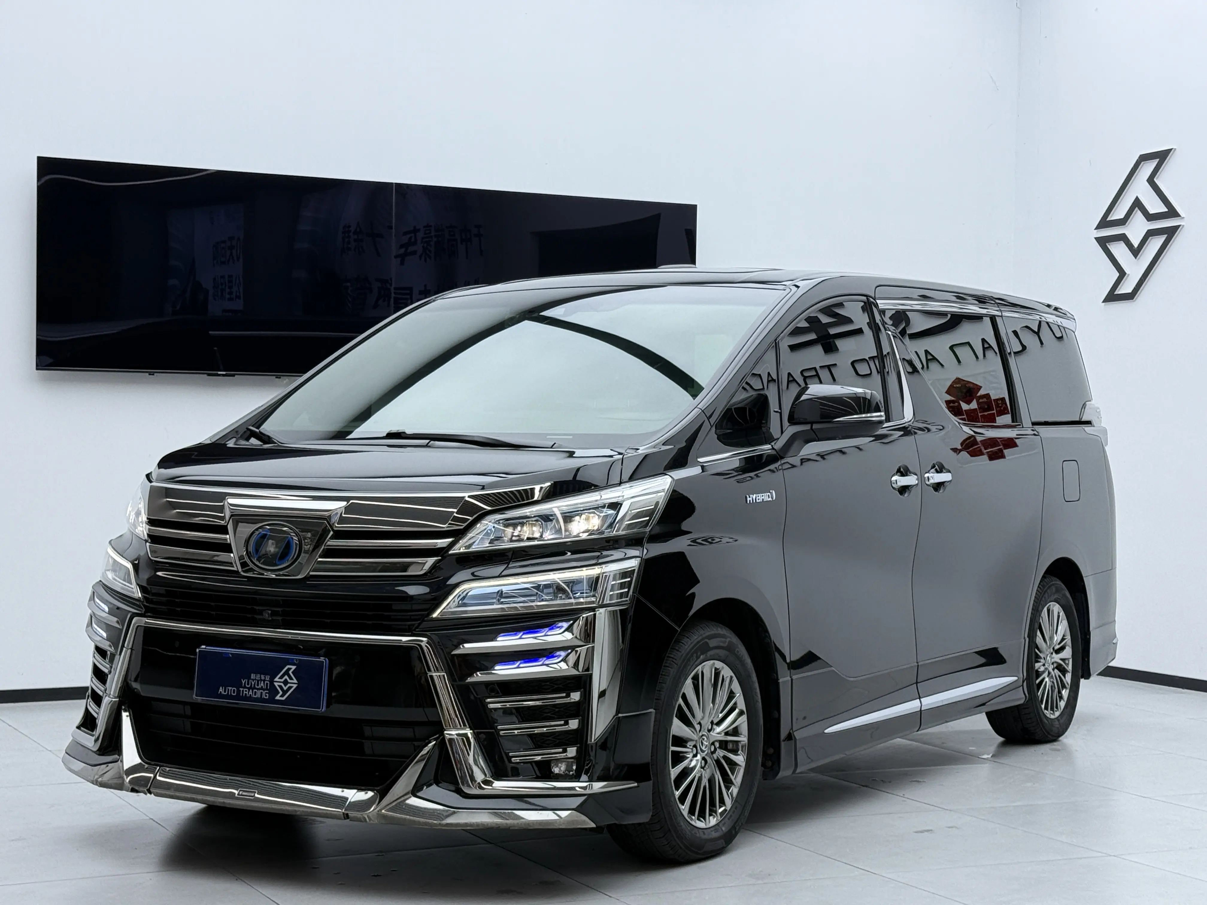 Toyota Crown Wellfire