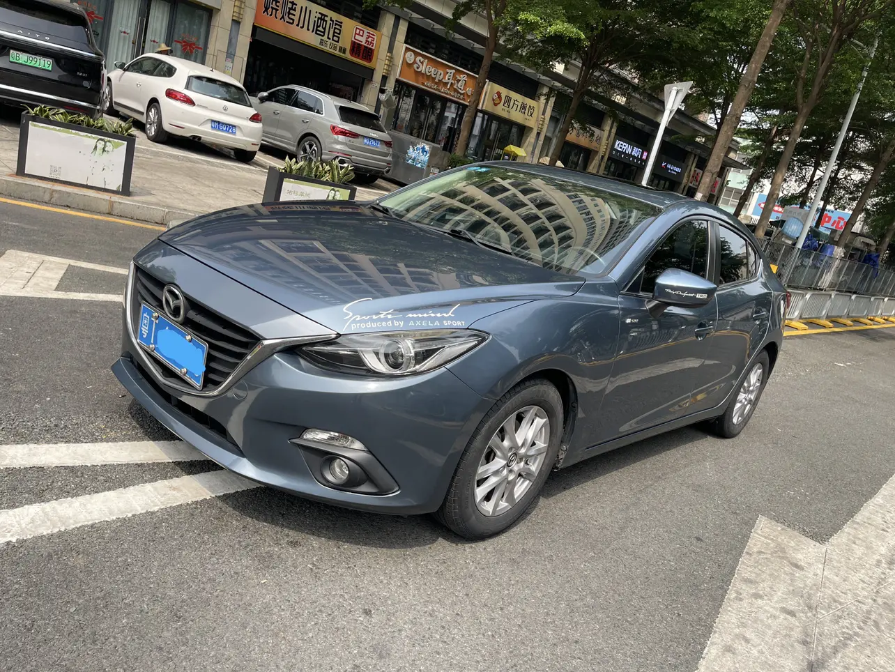 Mazda Axela