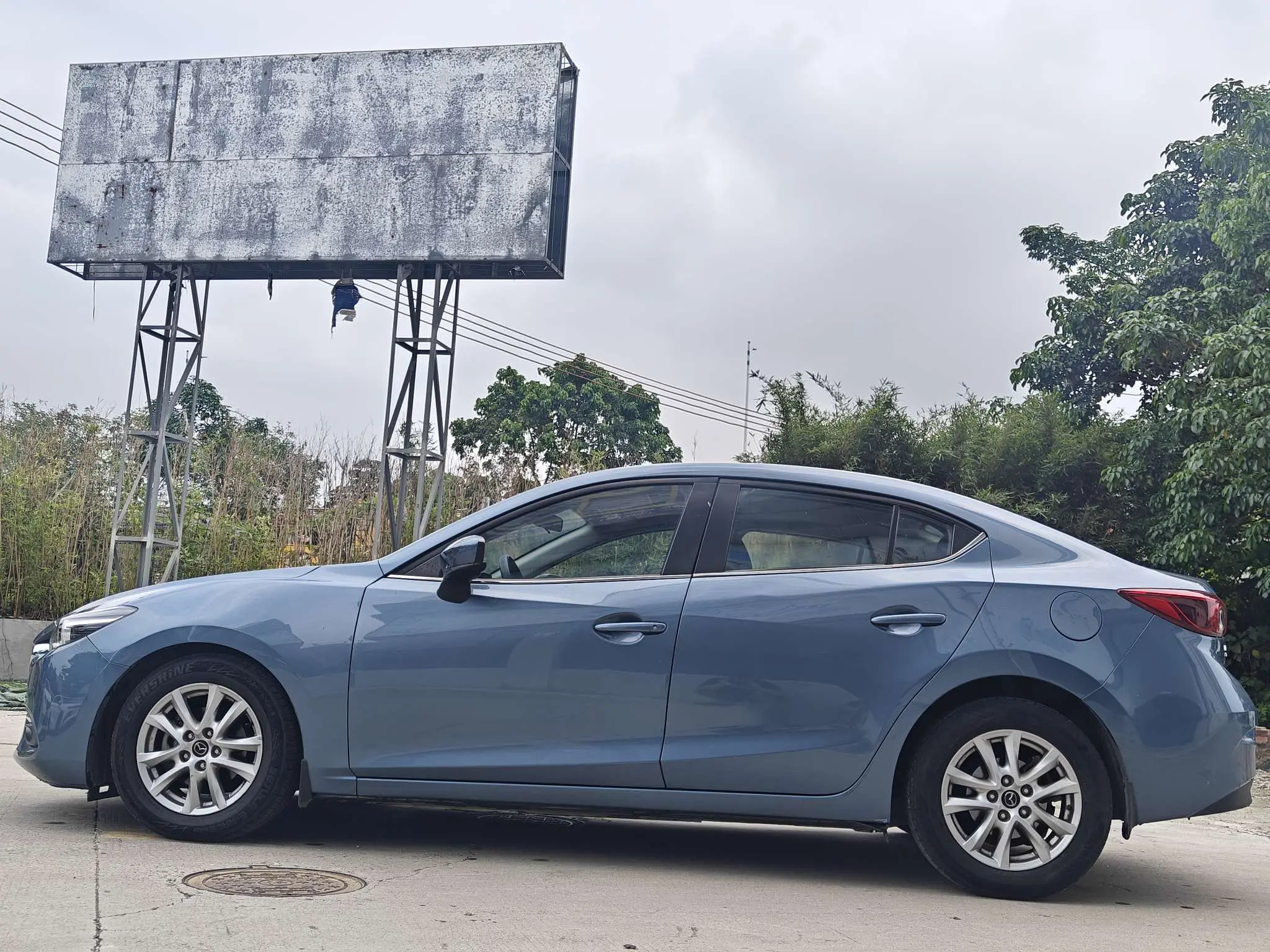 Mazda Axela