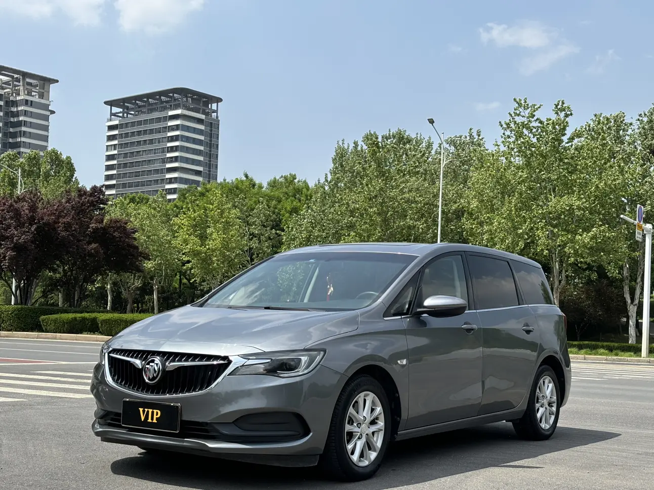 Buick GL6