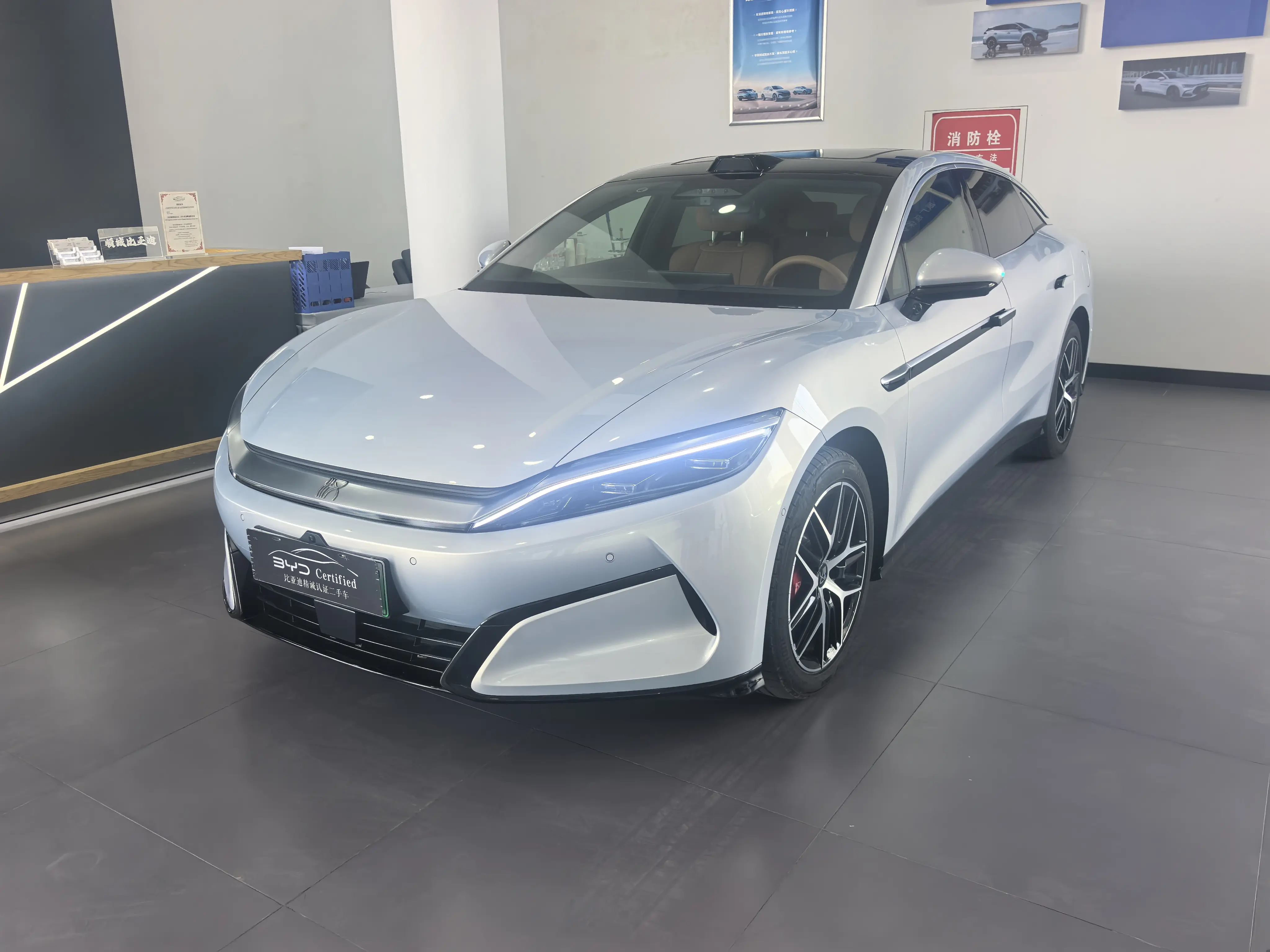 BYD Han L EV