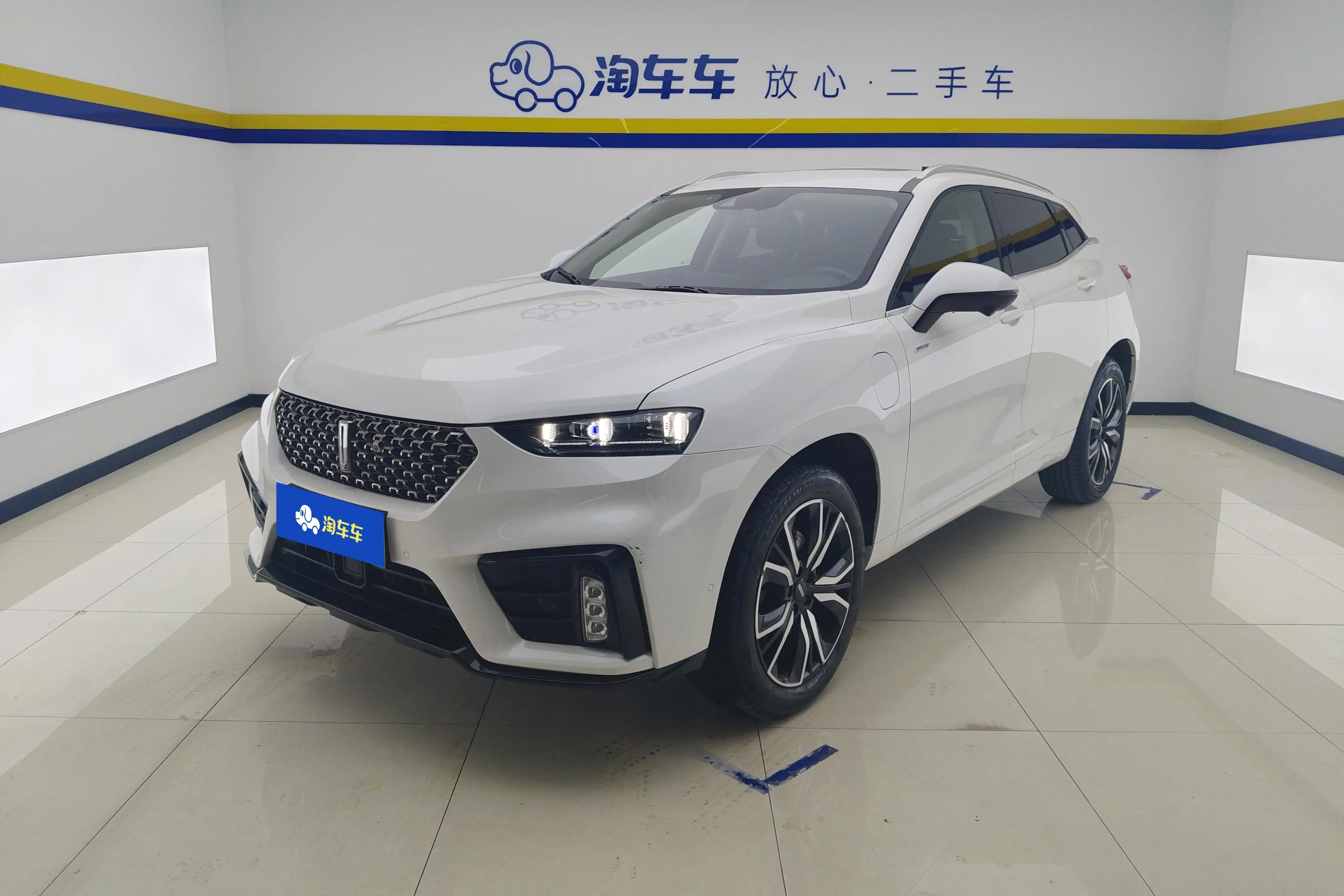 Wey Wei brand VV7 PHEV