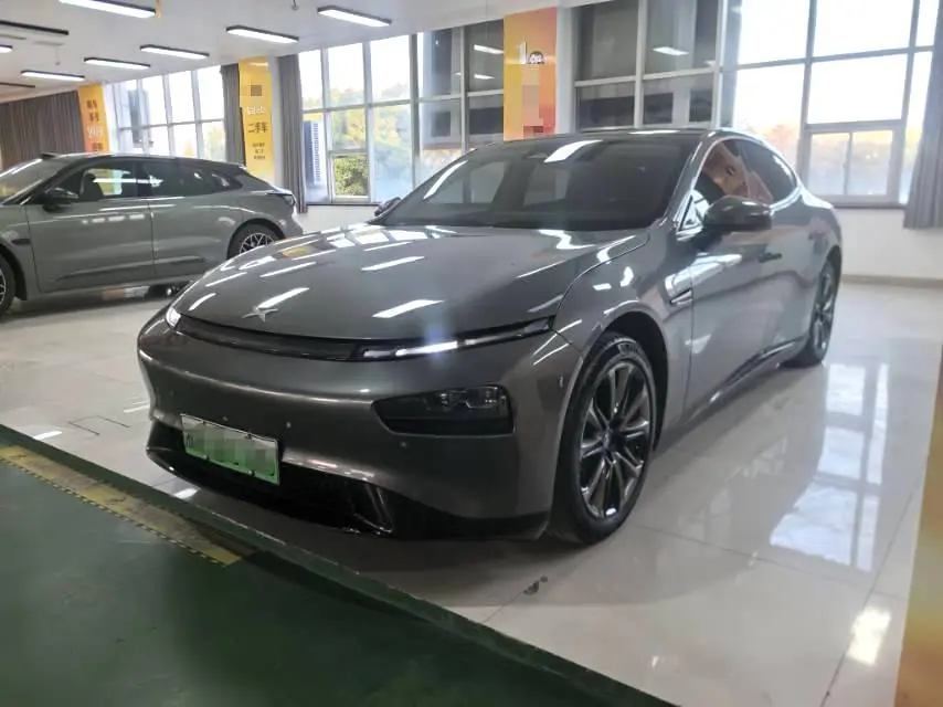 Xpeng P7