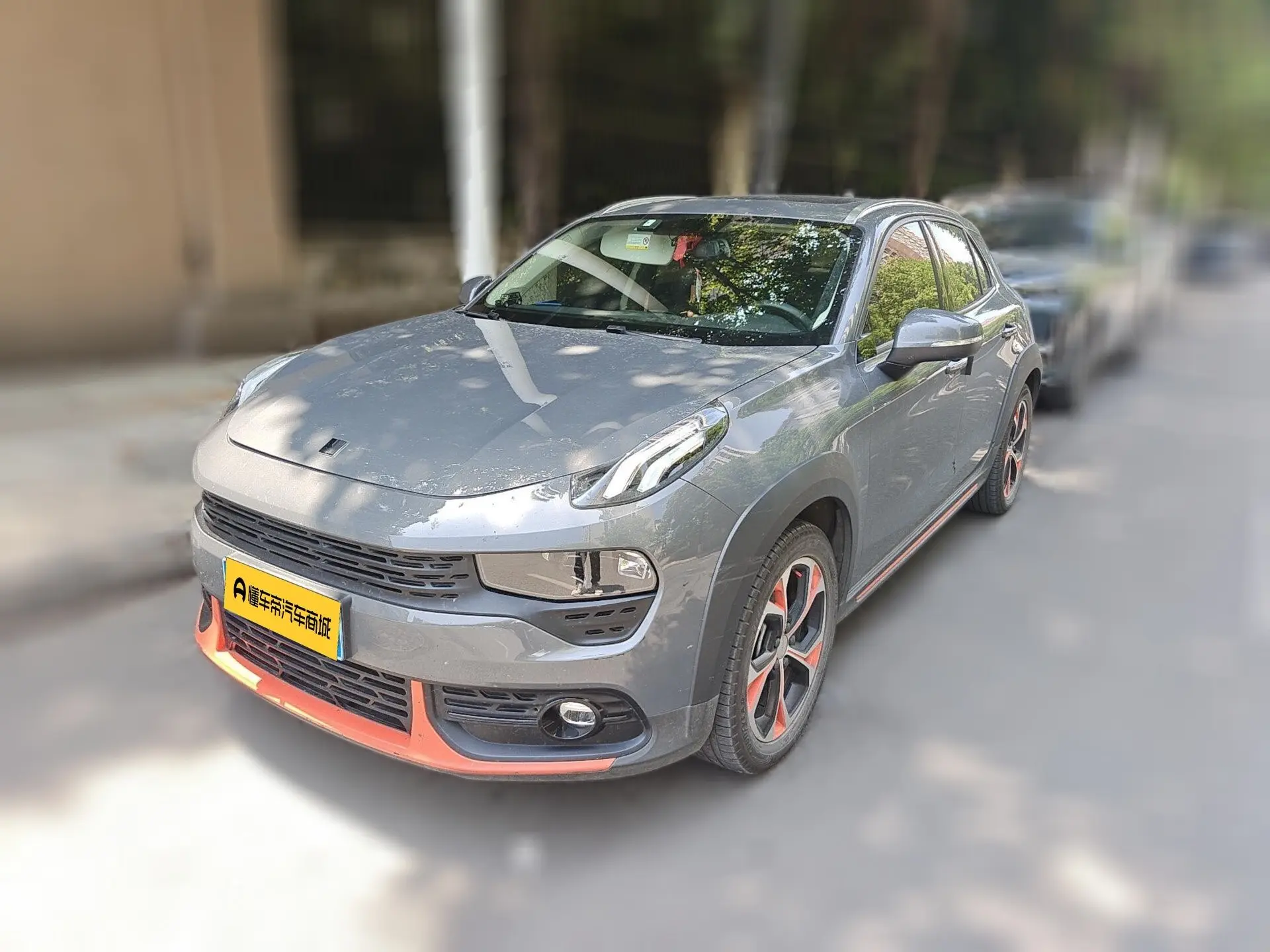 Lynk & Co 02