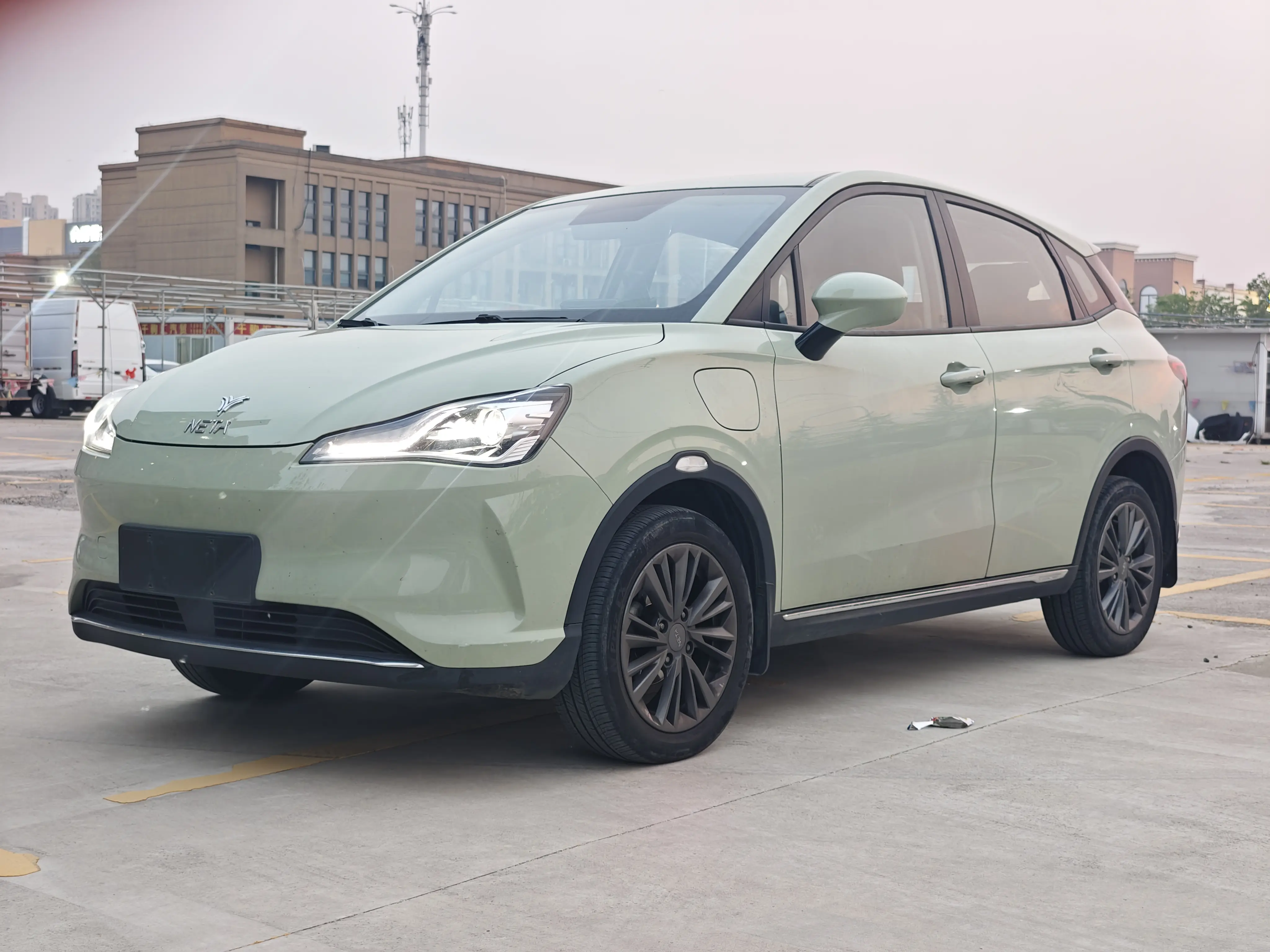 NETA Nezha V