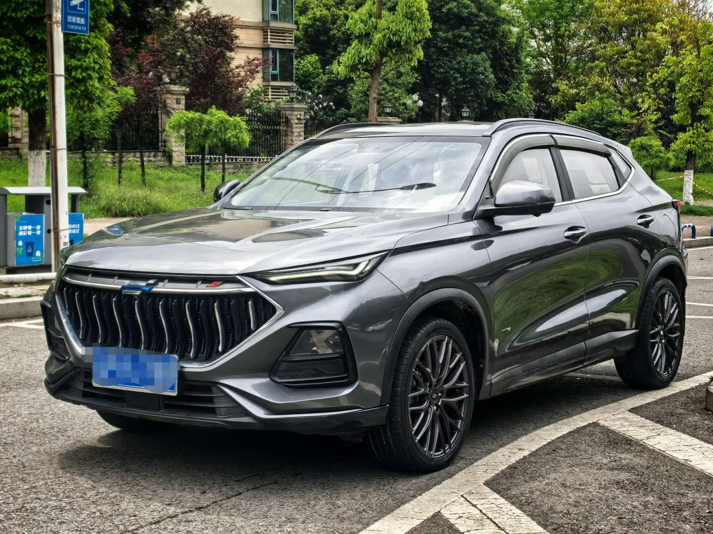 Oshan Changan Auchan X5