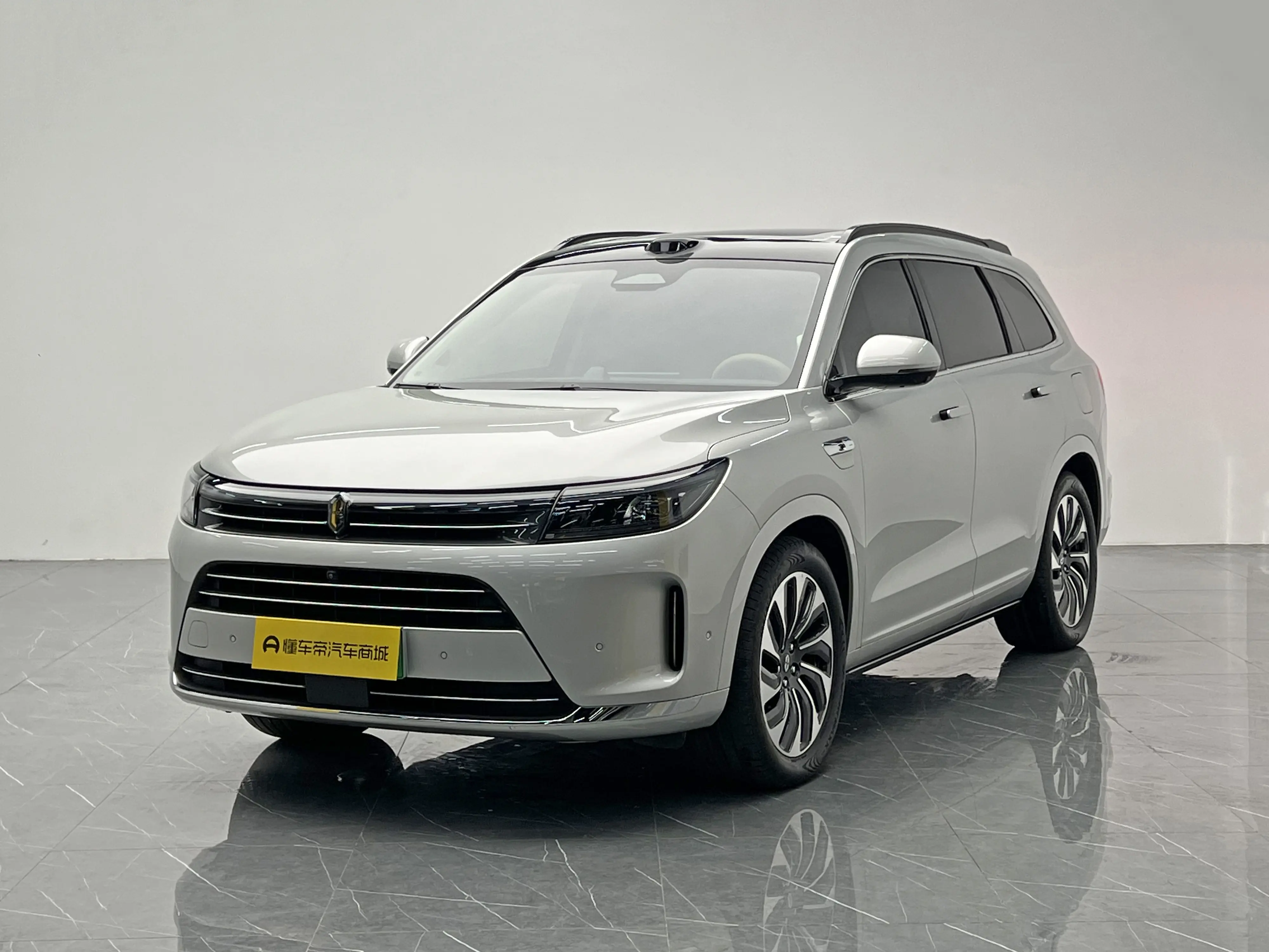 AITO M7