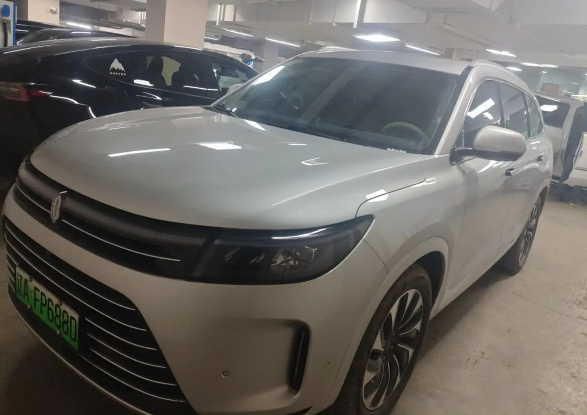 AITO M7