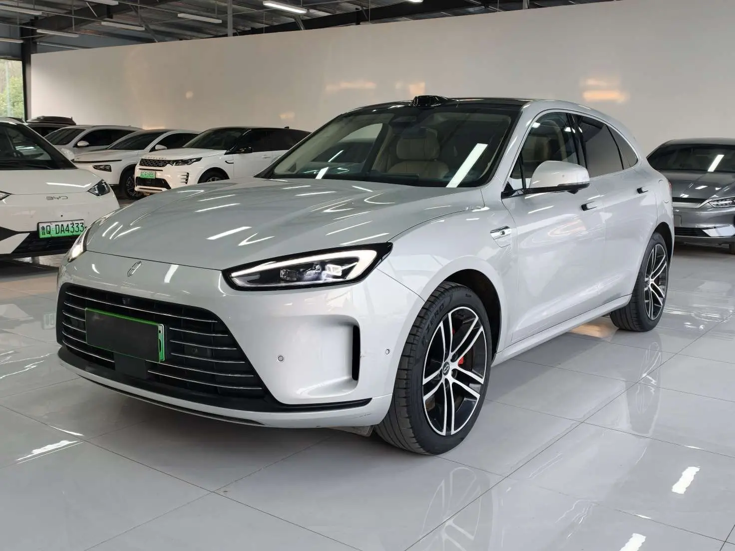 AITO M5