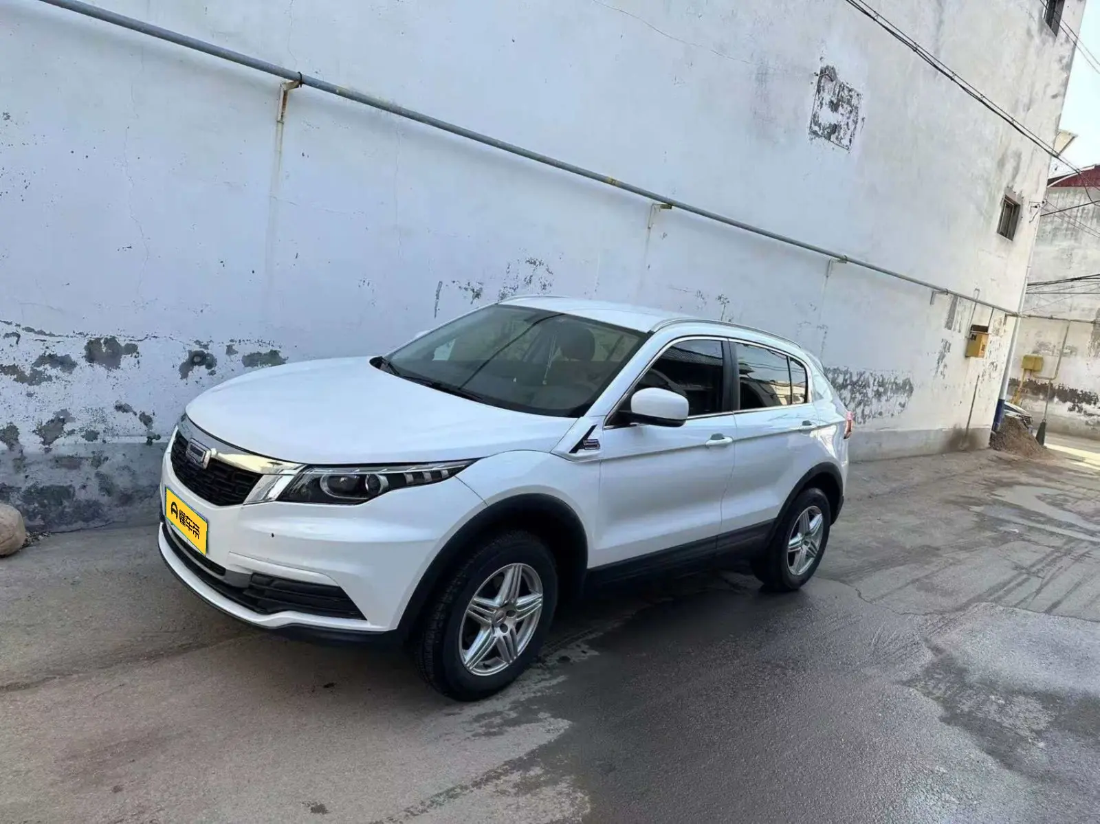 Qoros 5