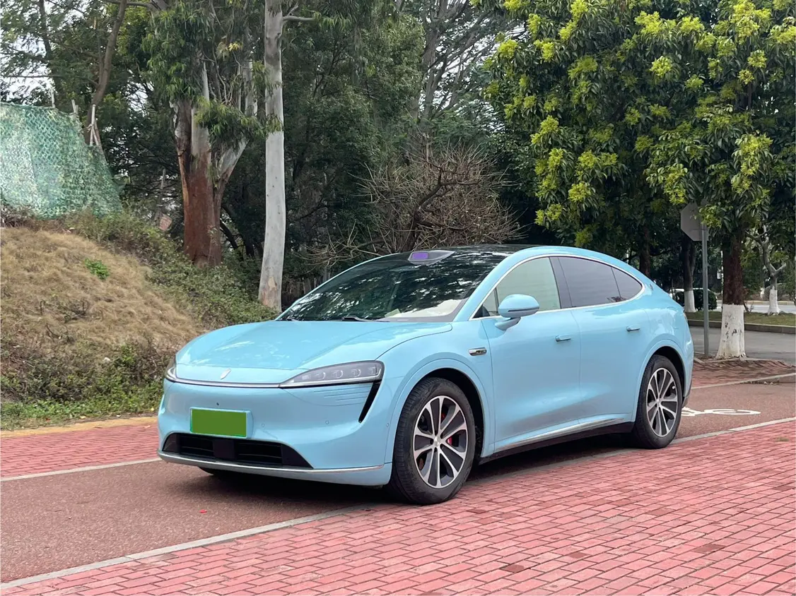 Luxeed Zhijie R7