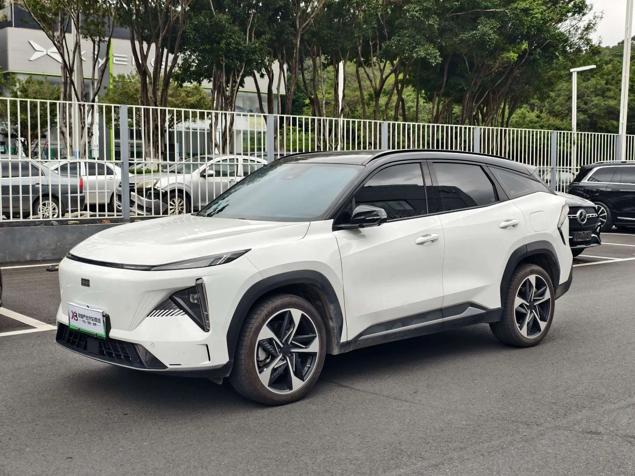 Geely Galaxy L7