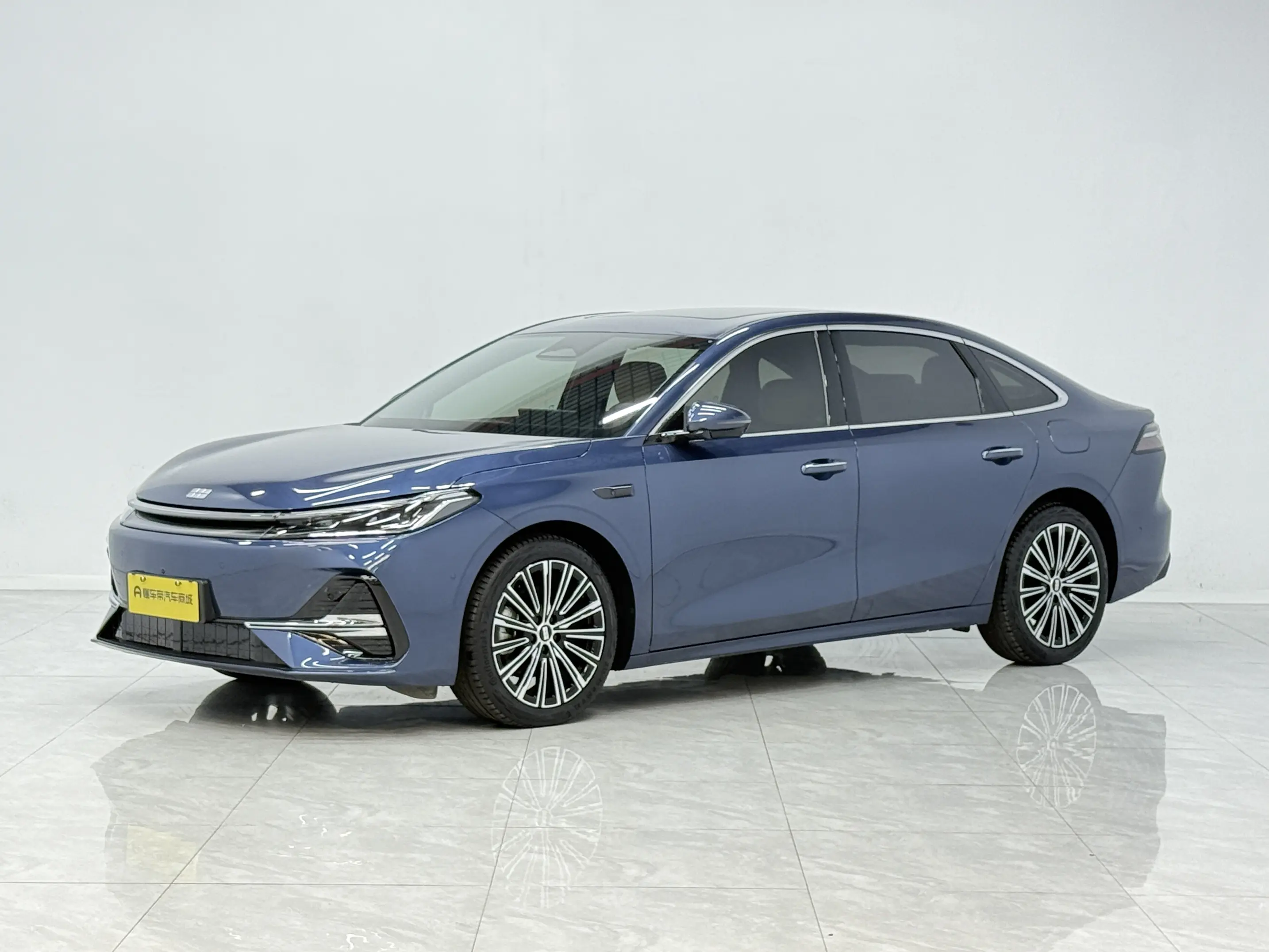 Geely Galaxy A7 PHEV